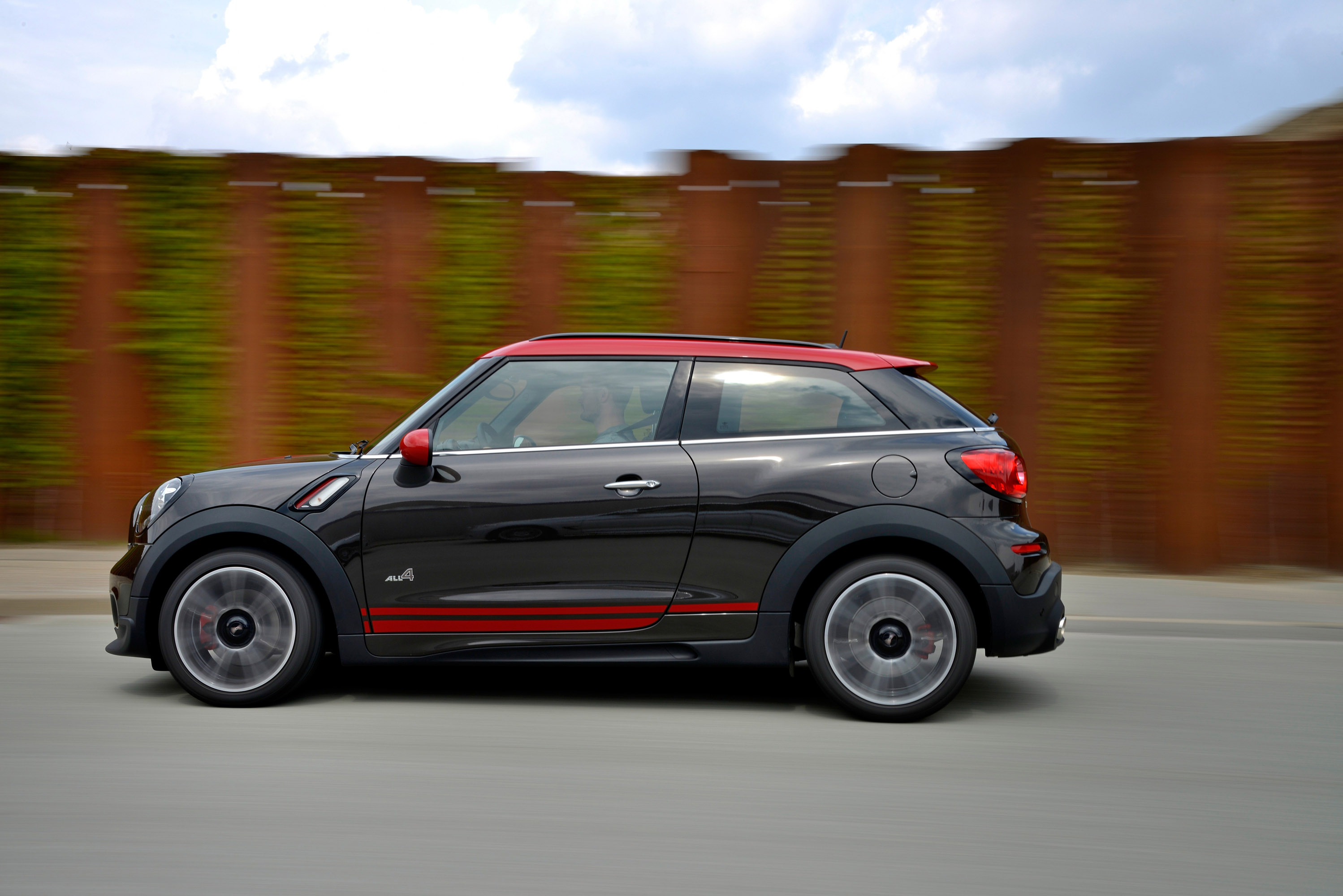 Mini Paceman John Cooper Works photo #22