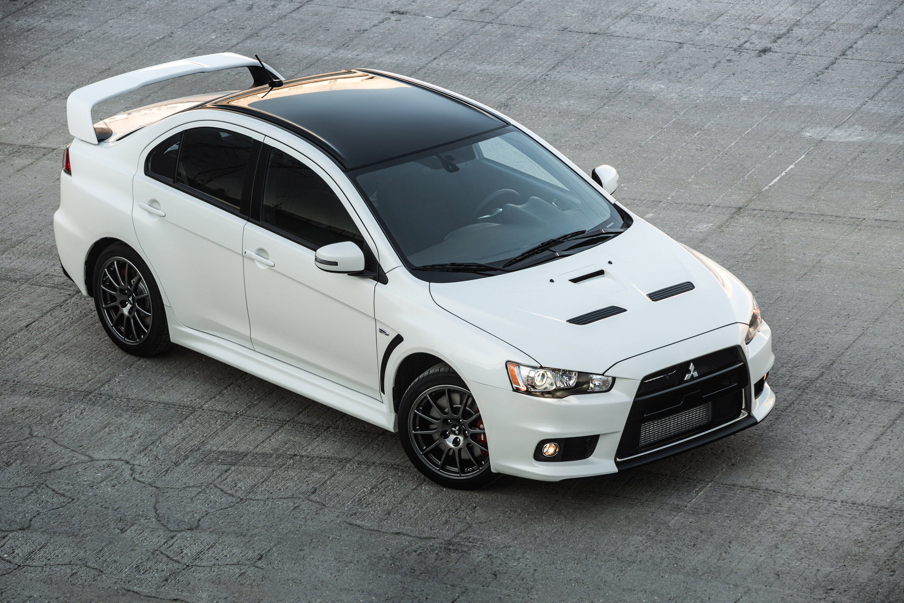 Mitsubishi Lancer Evolution Final Edition photo #2