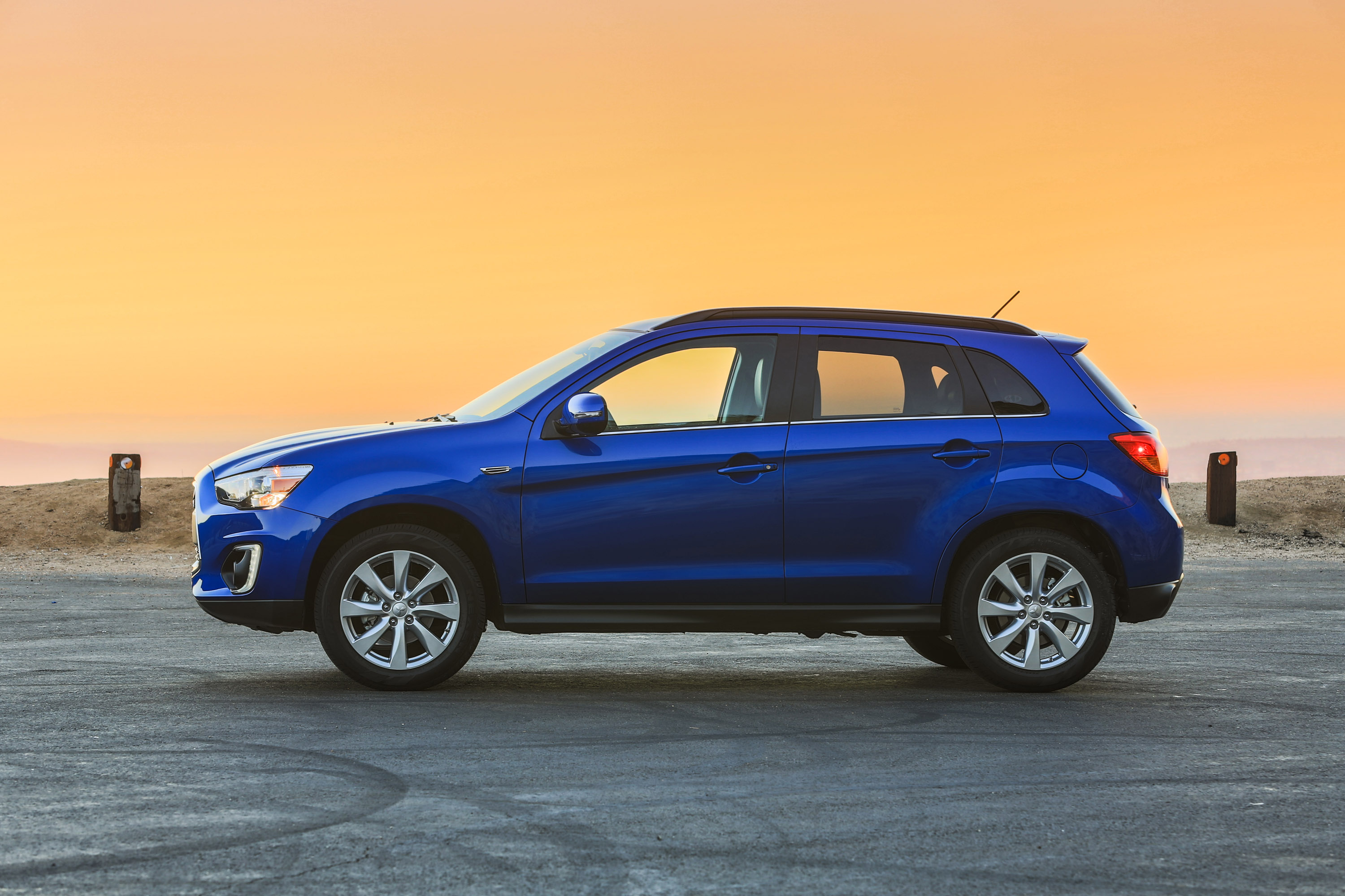 Mitsubishi Outlander Sport GT photo #3