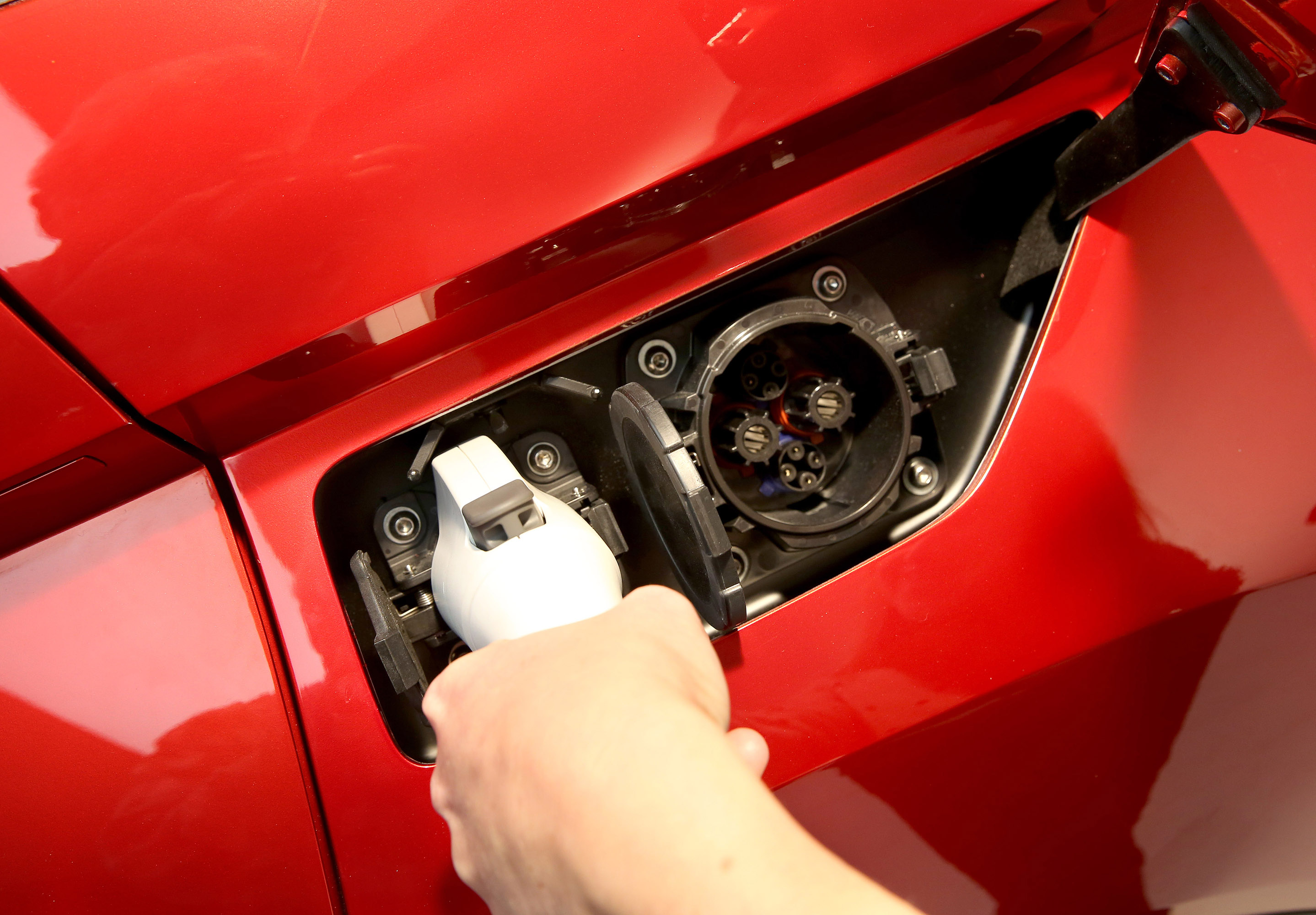 Mitsubishi XR-PHEV II Concept photo #35
