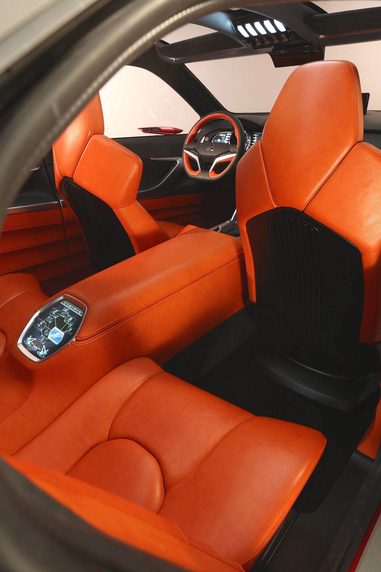 Mitsubishi XR-PHEV II Concept photo #41