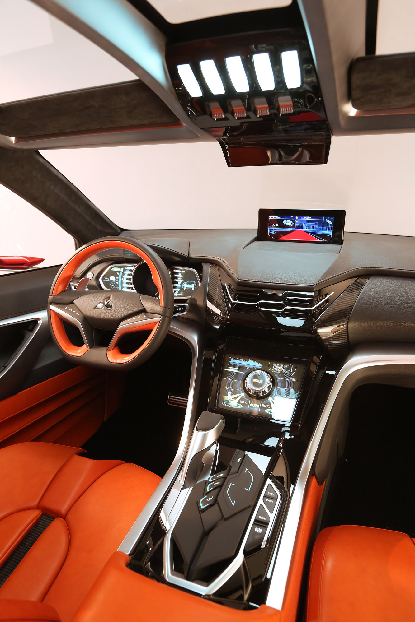 Mitsubishi XR-PHEV II Concept photo #44
