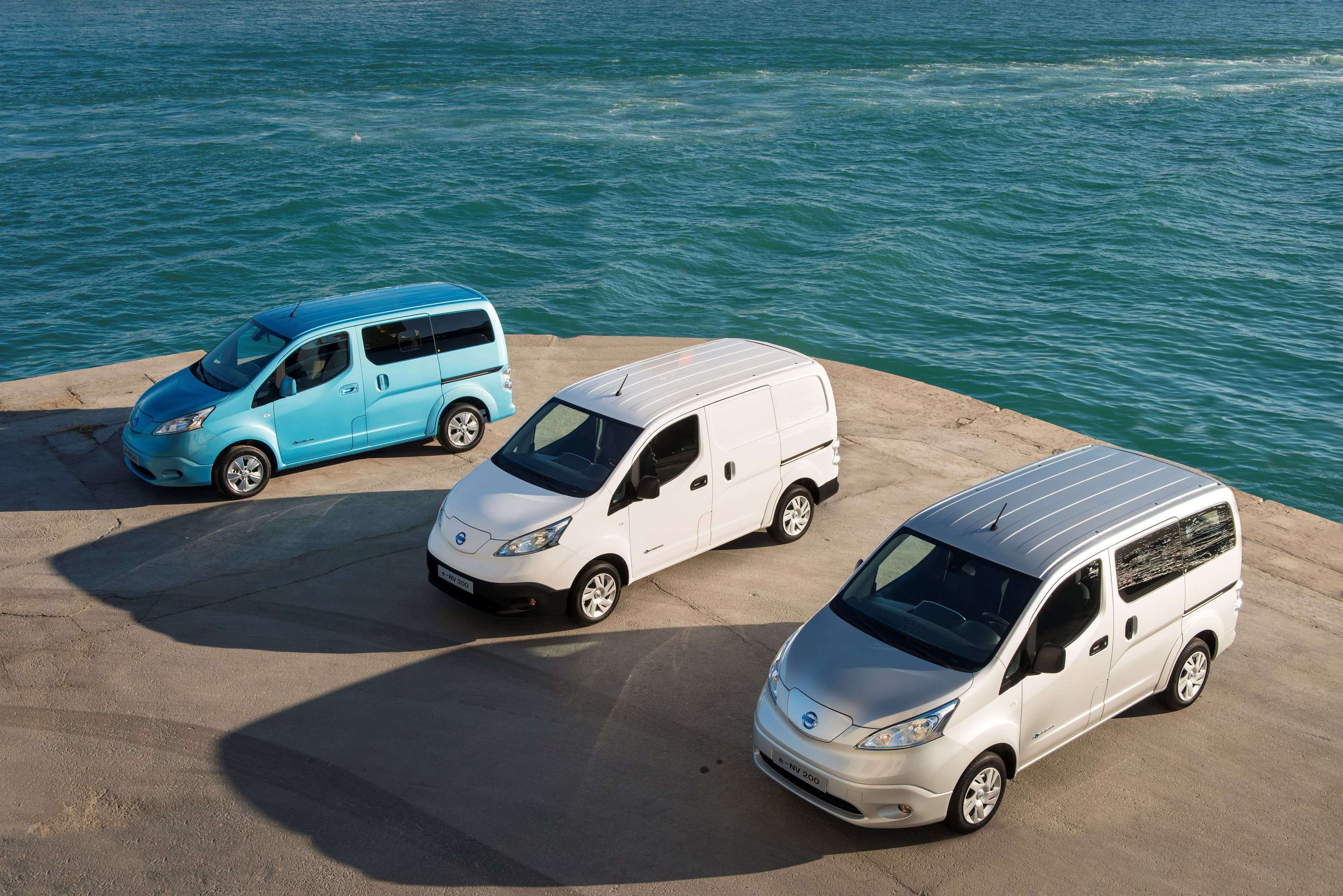 Nissan e-NV200 photo #33