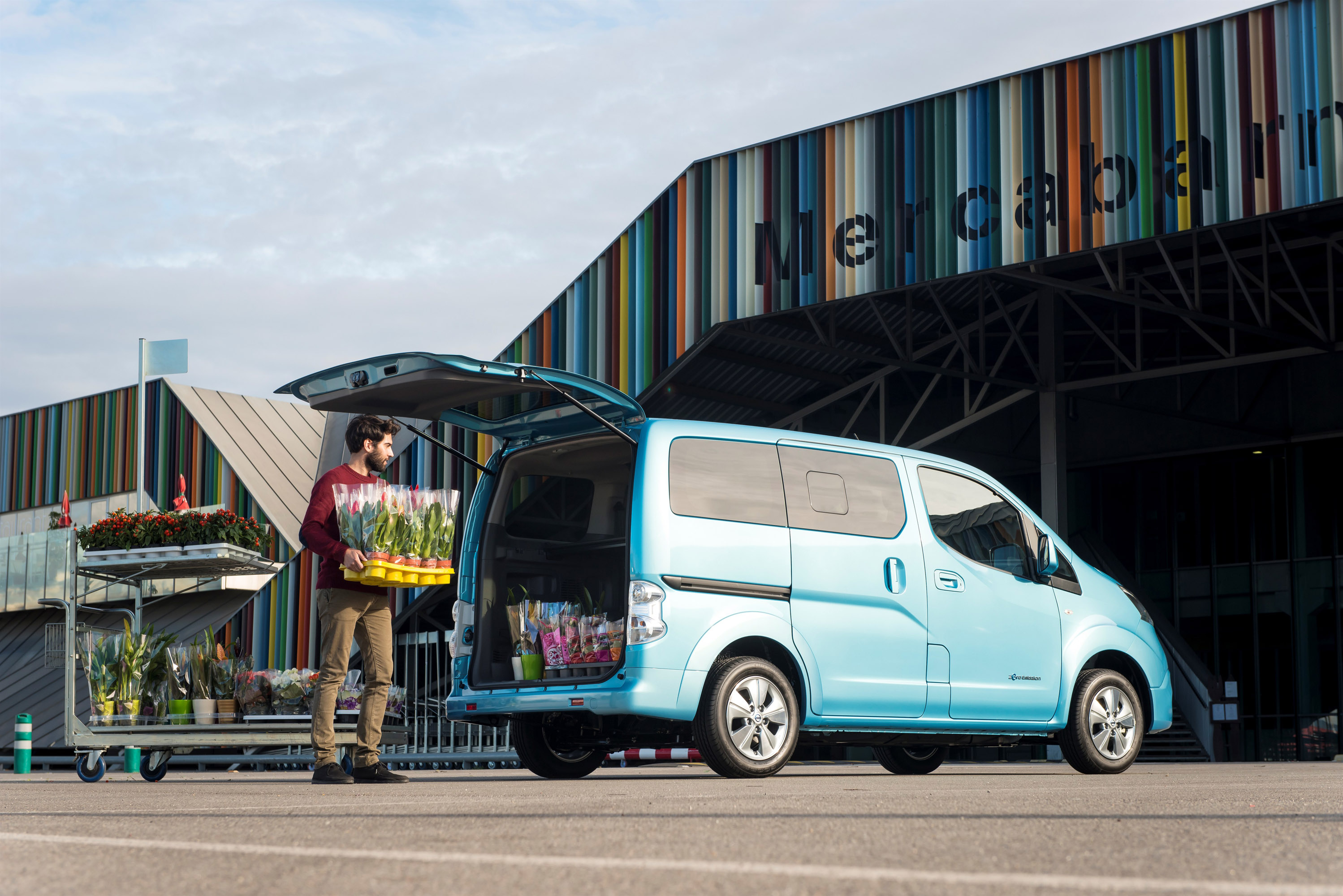 Nissan e-NV200 photo #38