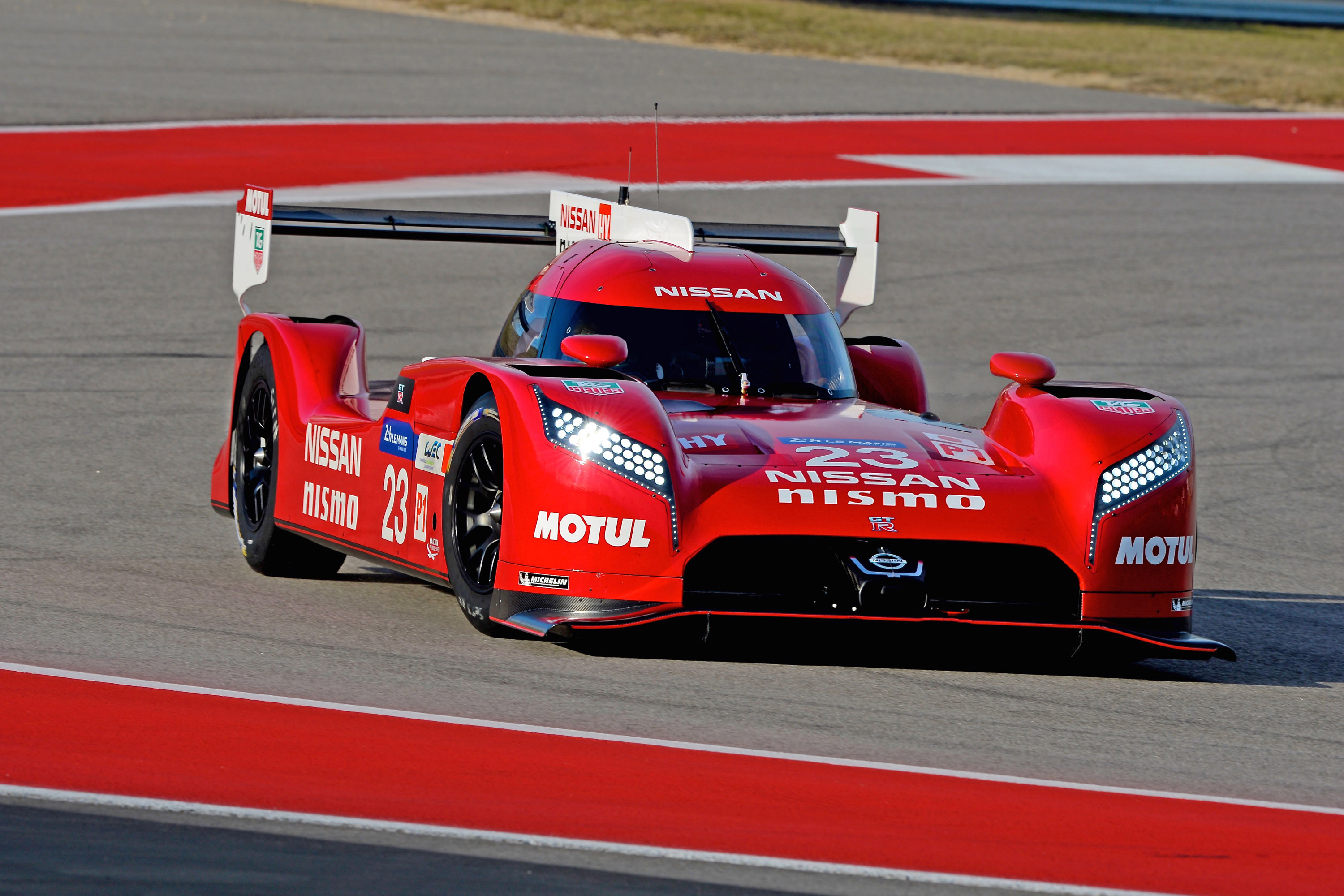 Nissan GT-R LM Nismo Racecar photo #7