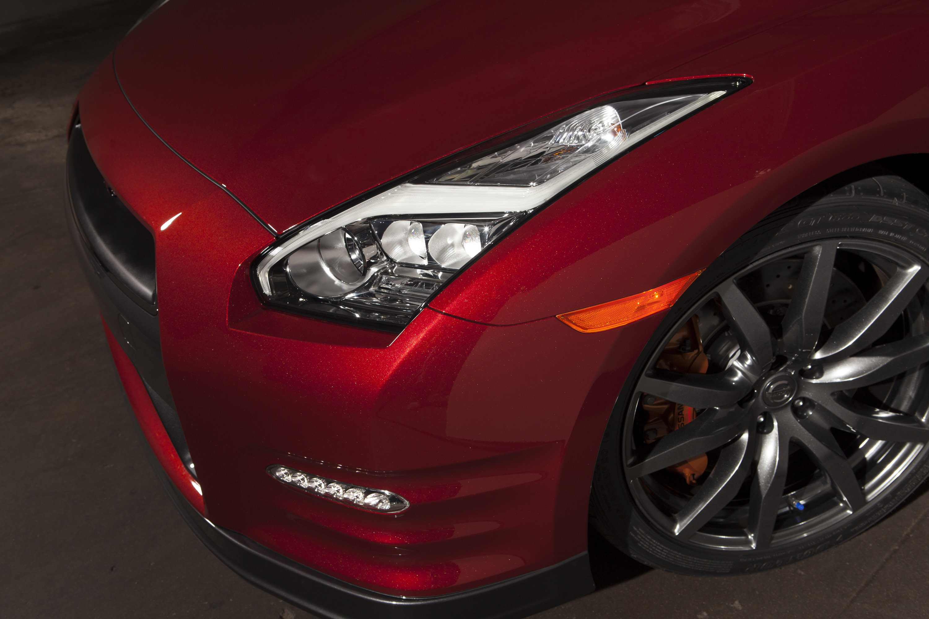 Nissan GT-R photo #20