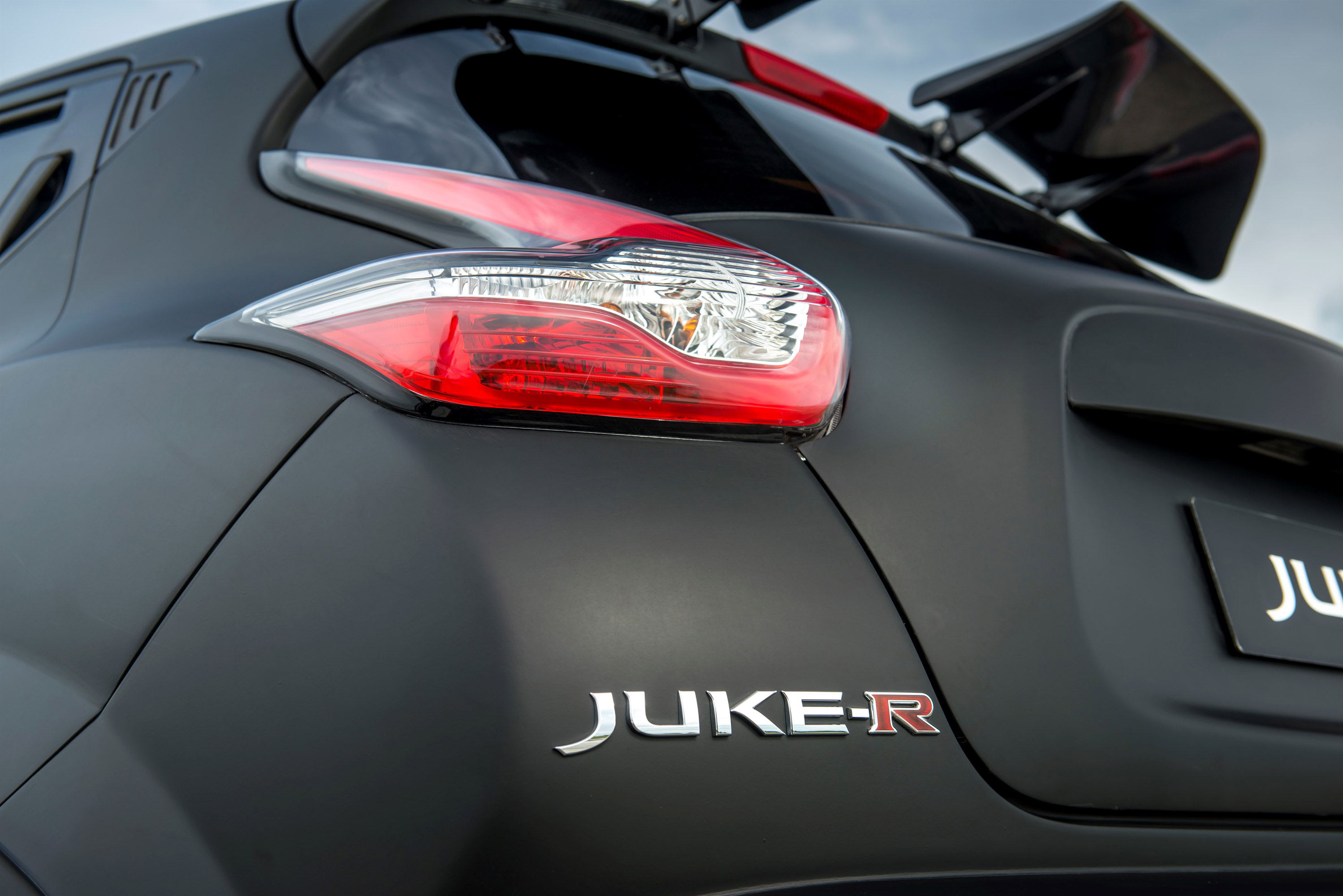 Nissan Juke-R 2.0 Concept photo #21