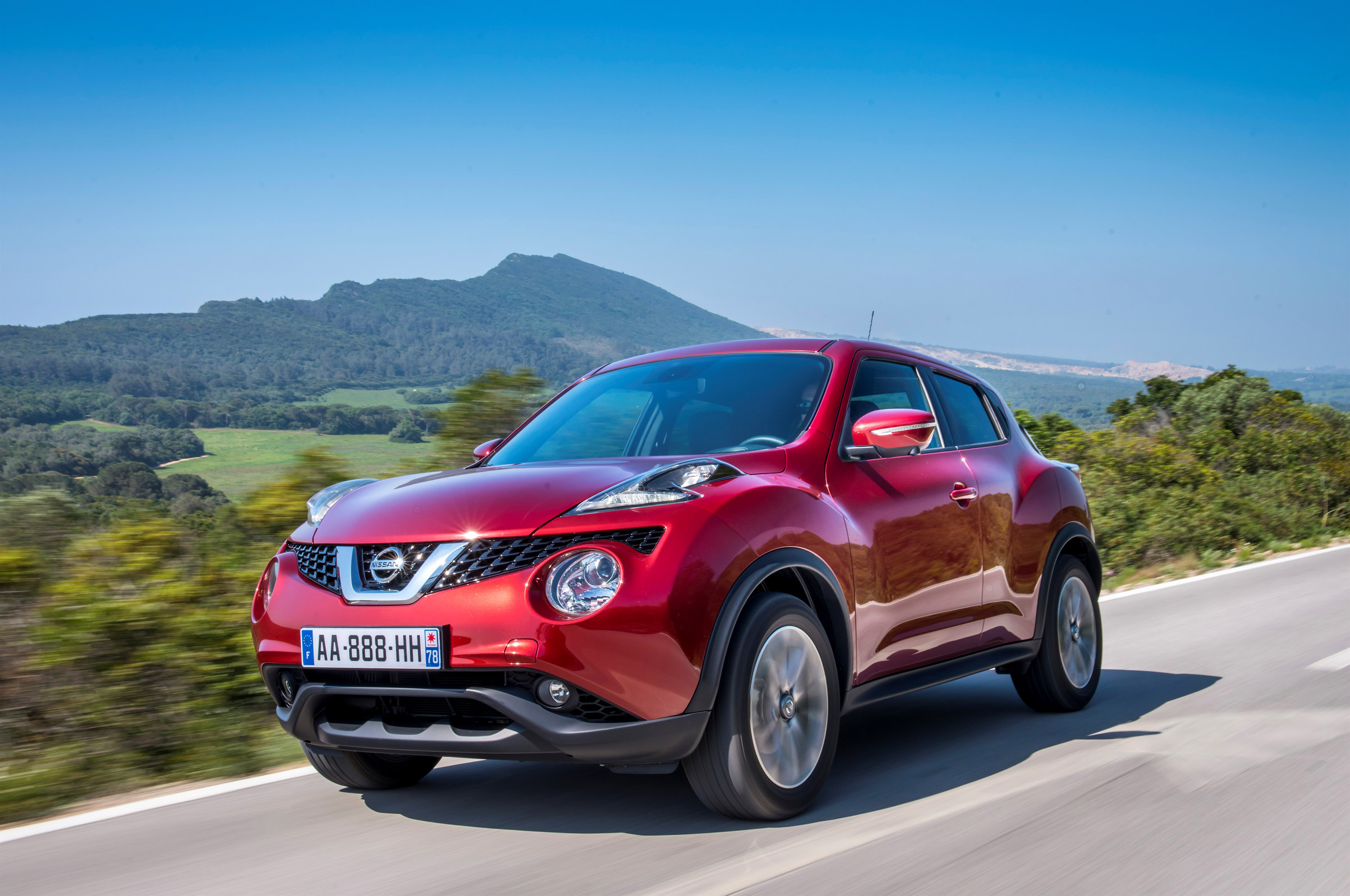 Ис сон. Nissan Juke 1. Кроссовер Ниссан Джук. Nissan Juke 2017. Nissan Juke 001.