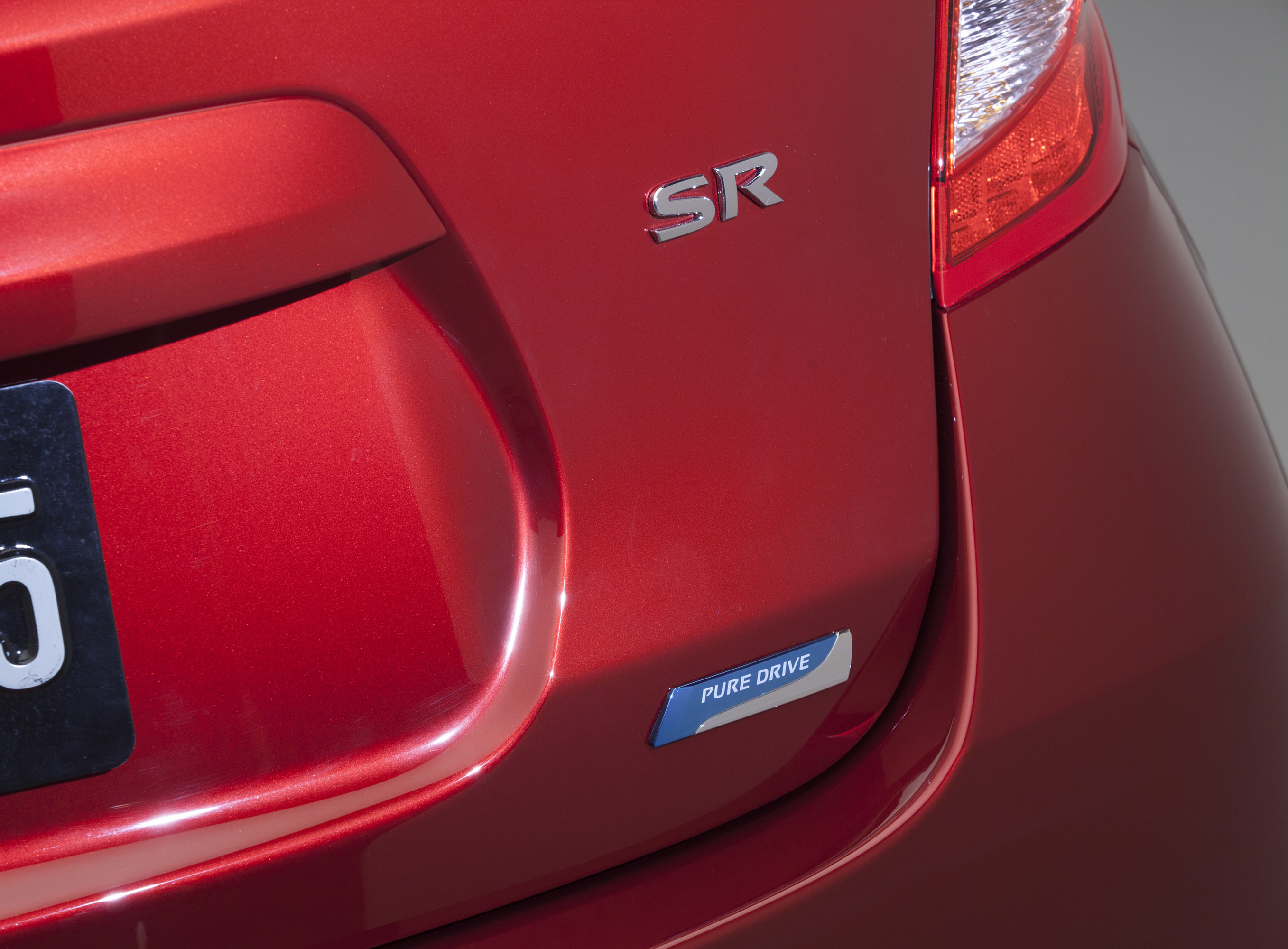 Nissan Versa Note SR photo #20