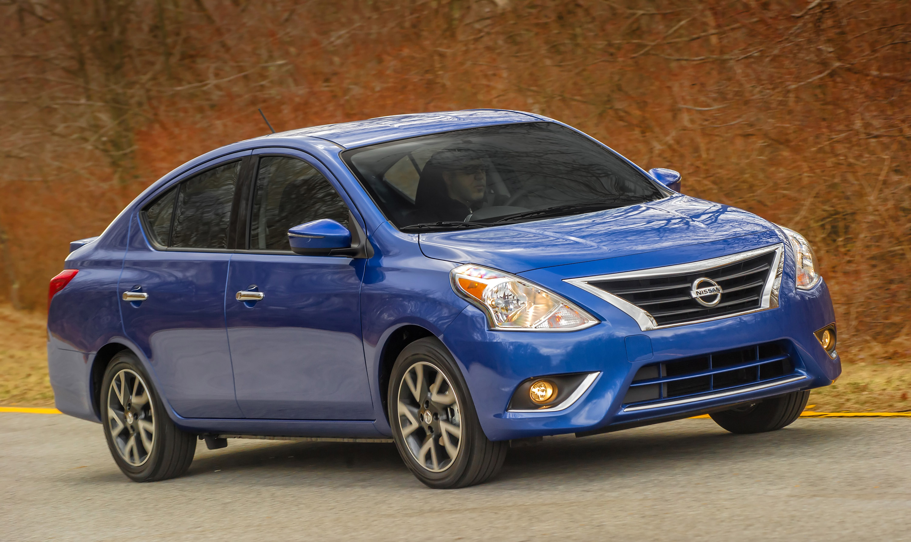 Nissan Versa Sedan photo #1