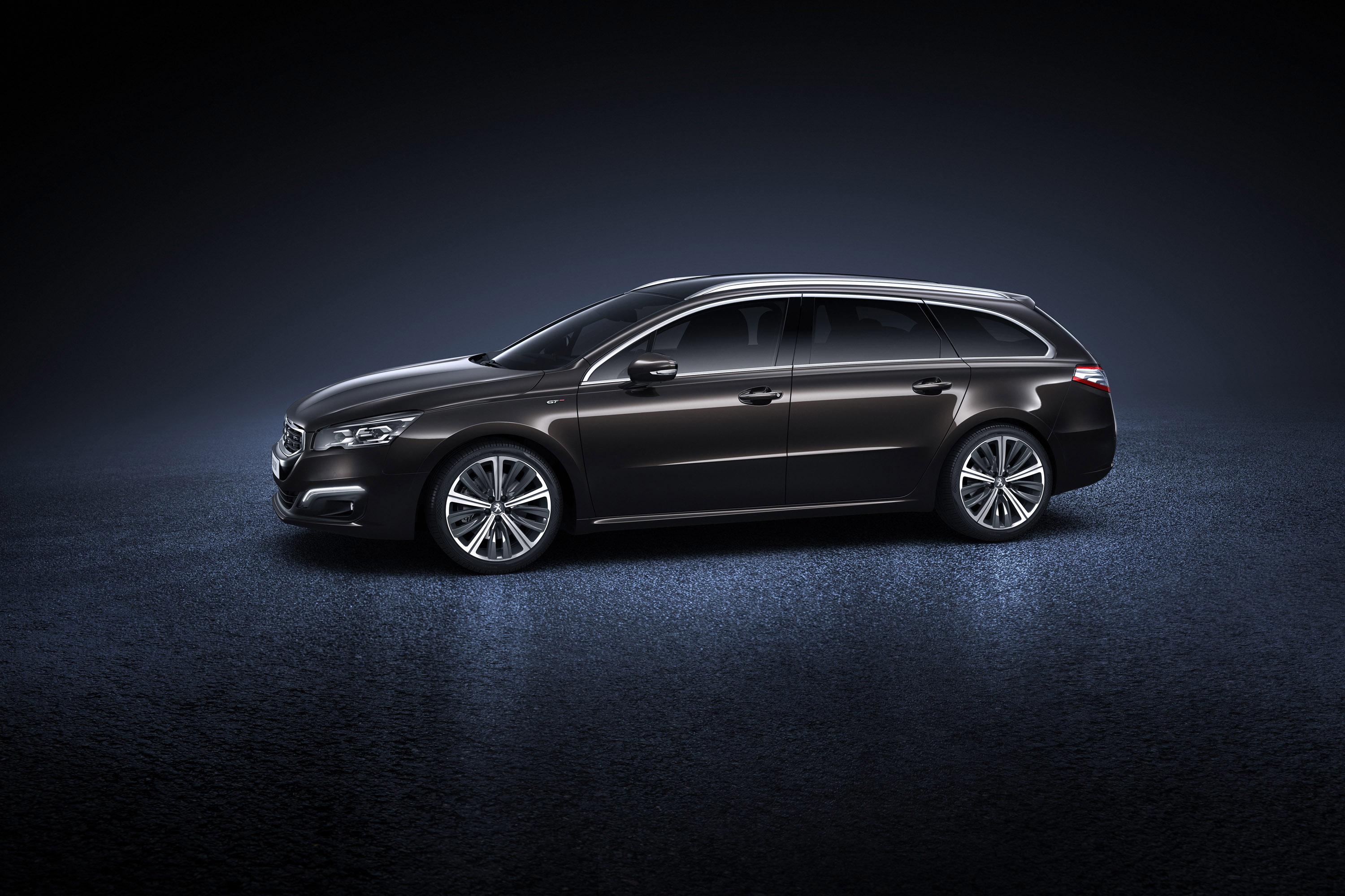 Peugeot 508 SW photo #3