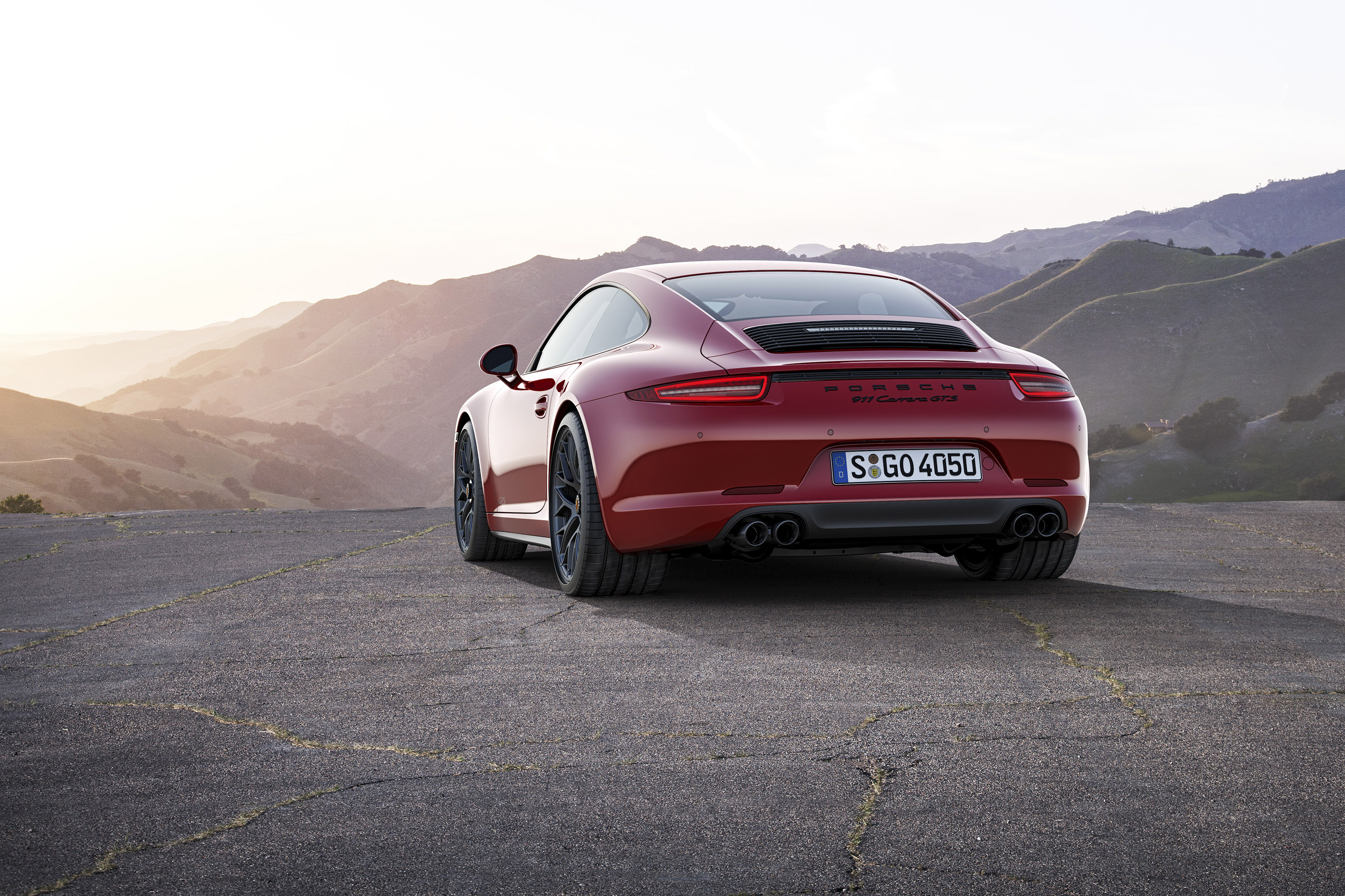 Porsche 911 Carrera GTS photo #8