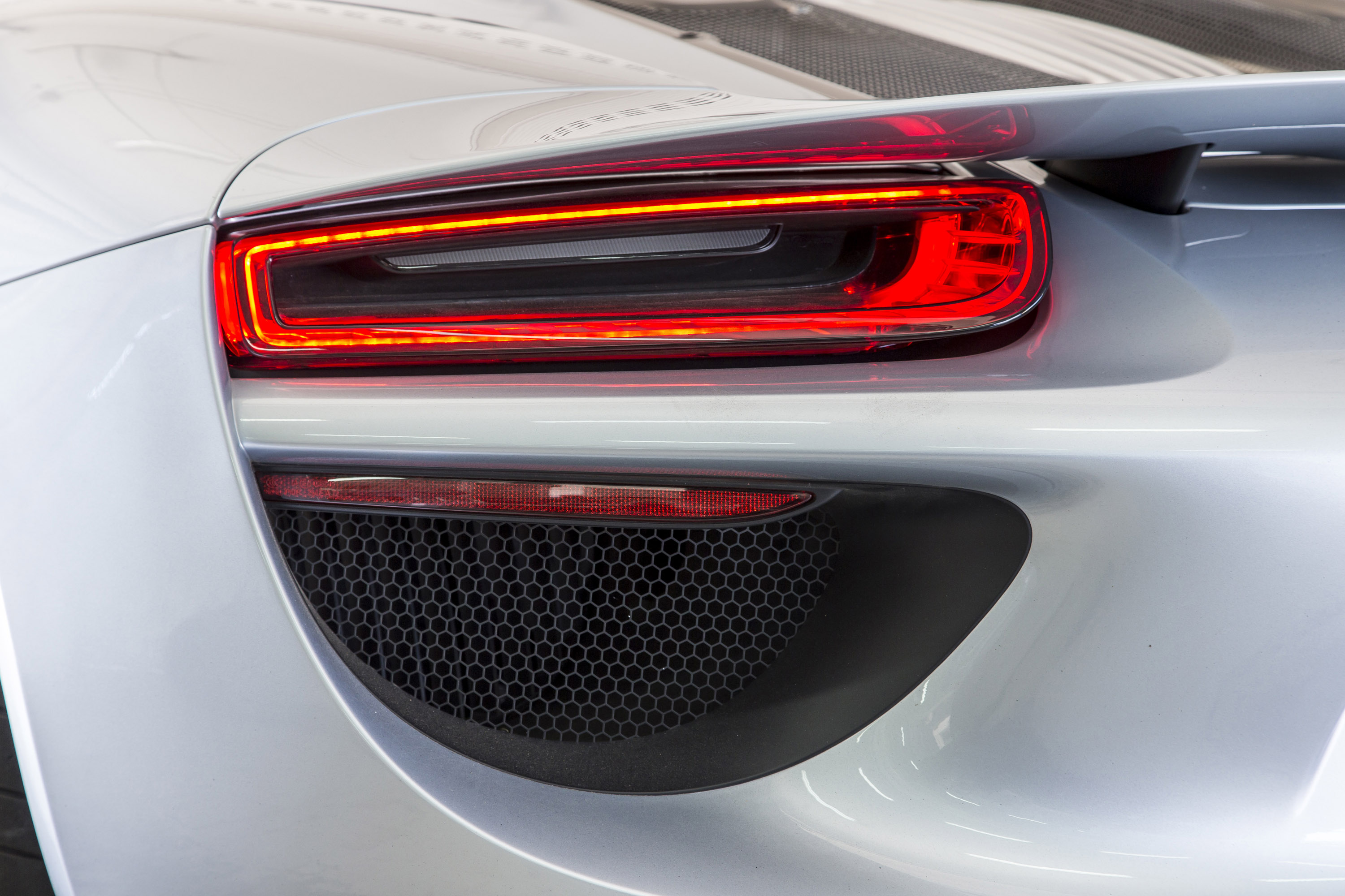 Porsche 918 Spyder photo #78