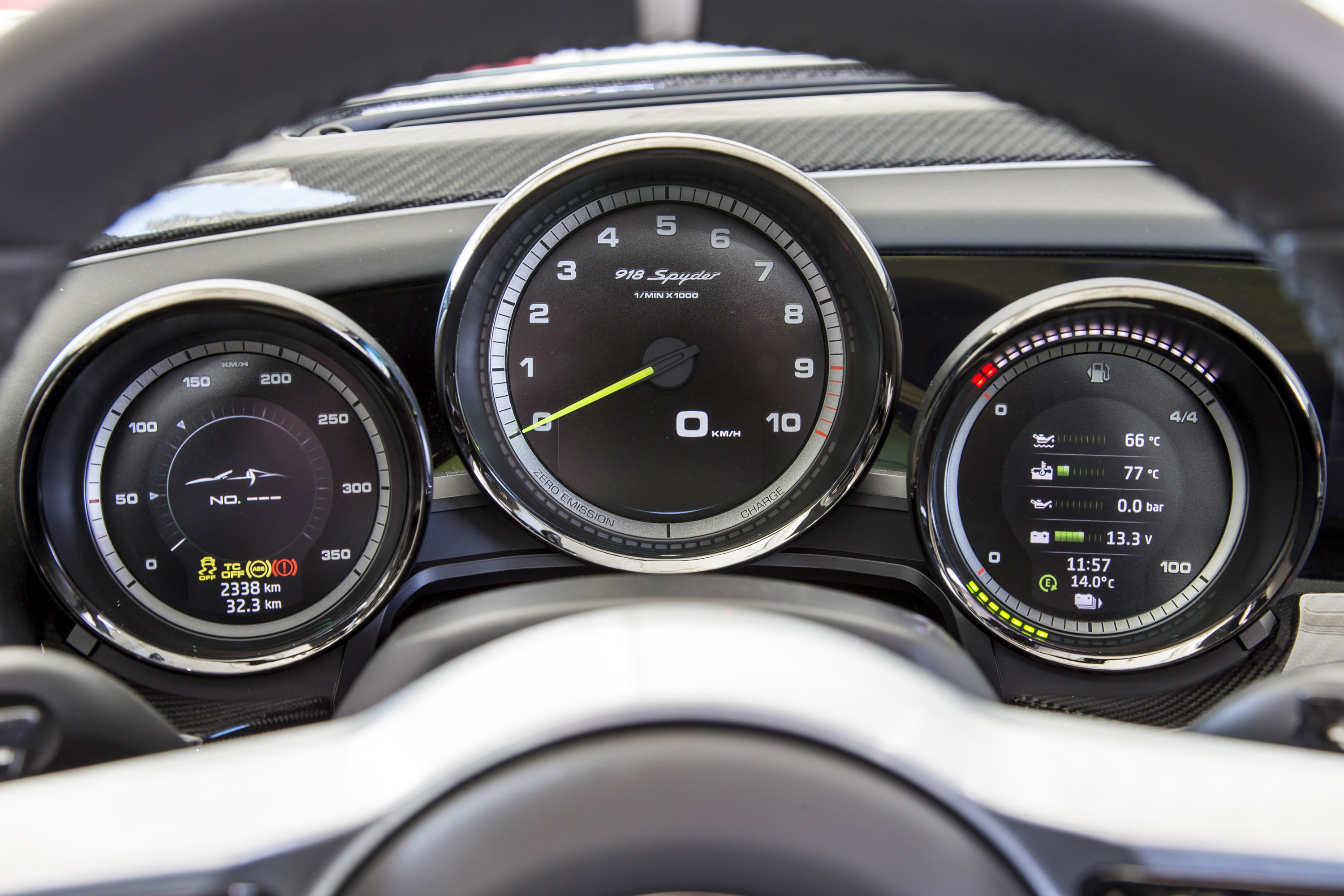 Porsche 918 Spyder photo #86