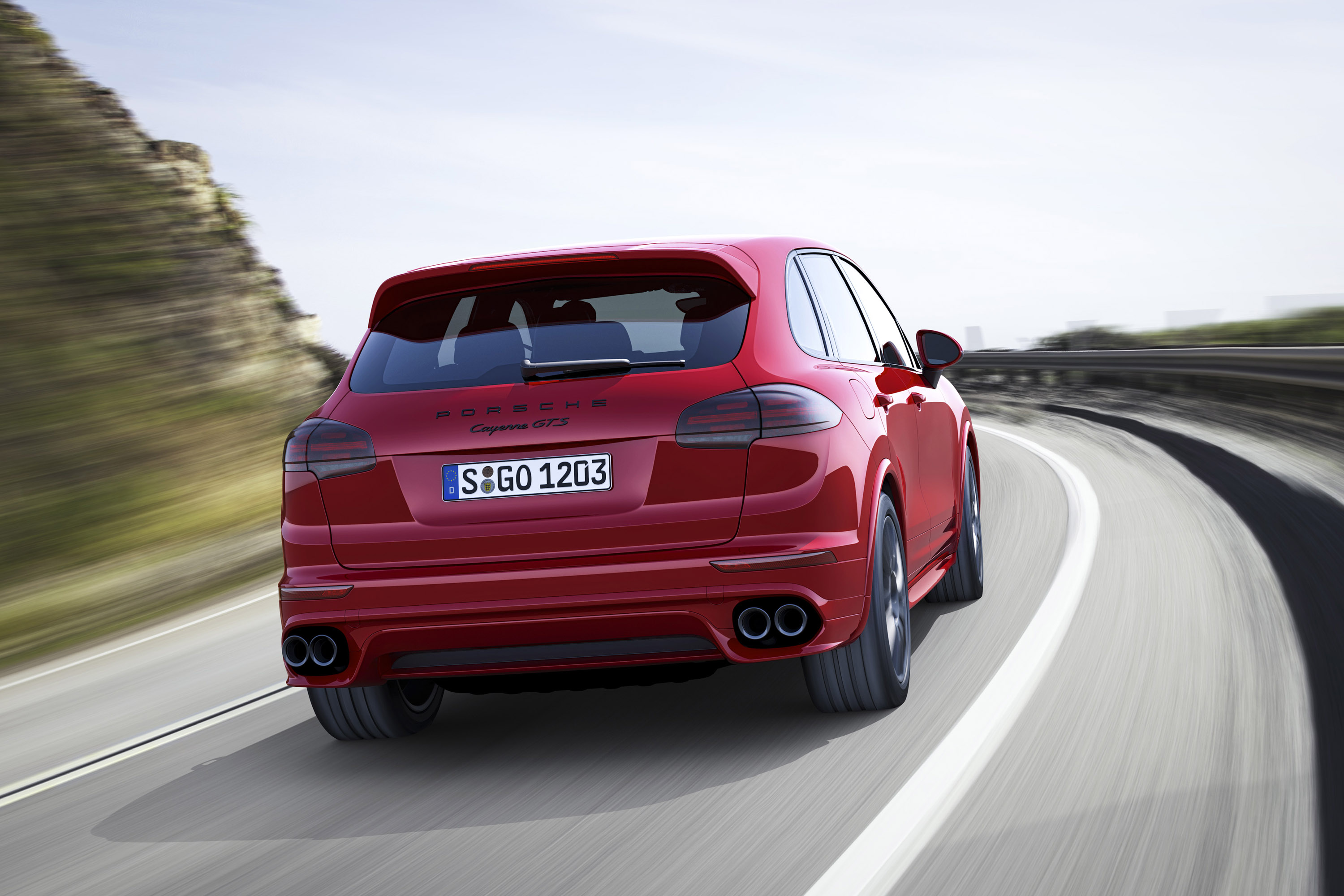 Porsche Cayenne GTS photo #4