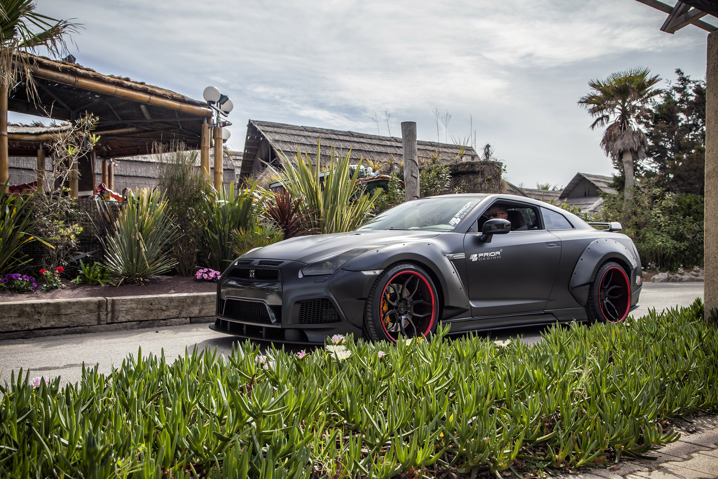 Prior-Design Nissan GT-R photo #4