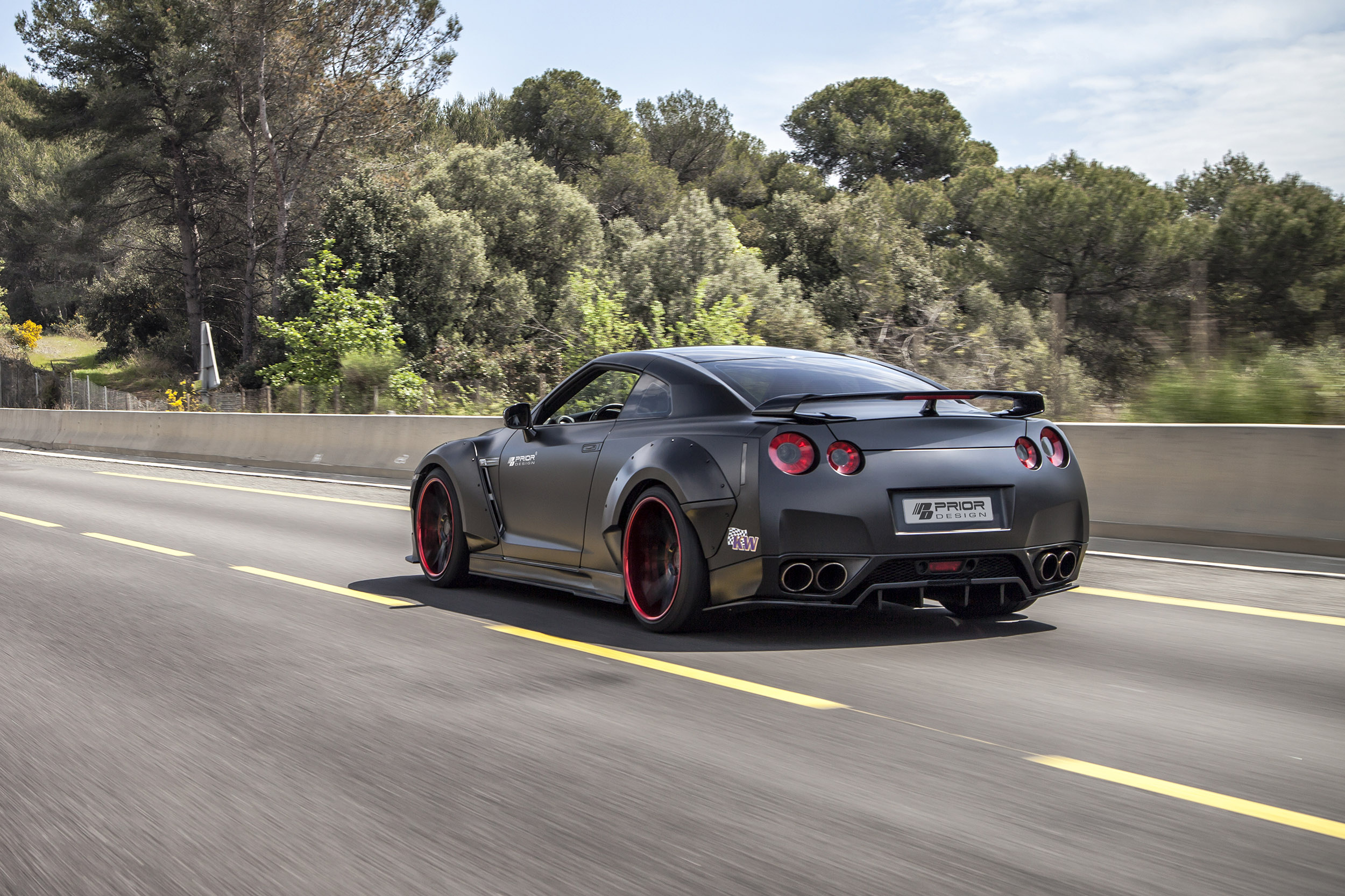 Prior-Design Nissan GT-R photo #14
