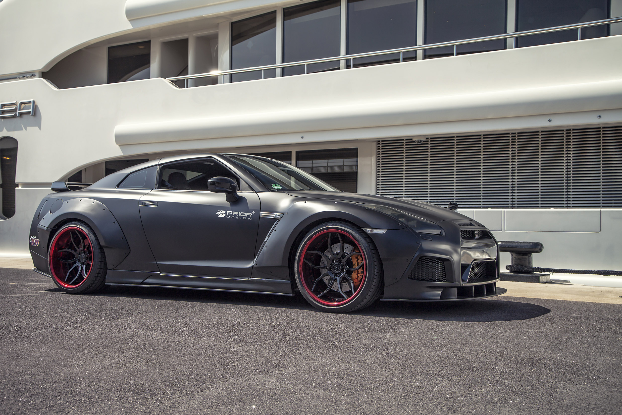 Prior-Design Nissan GT-R photo #16