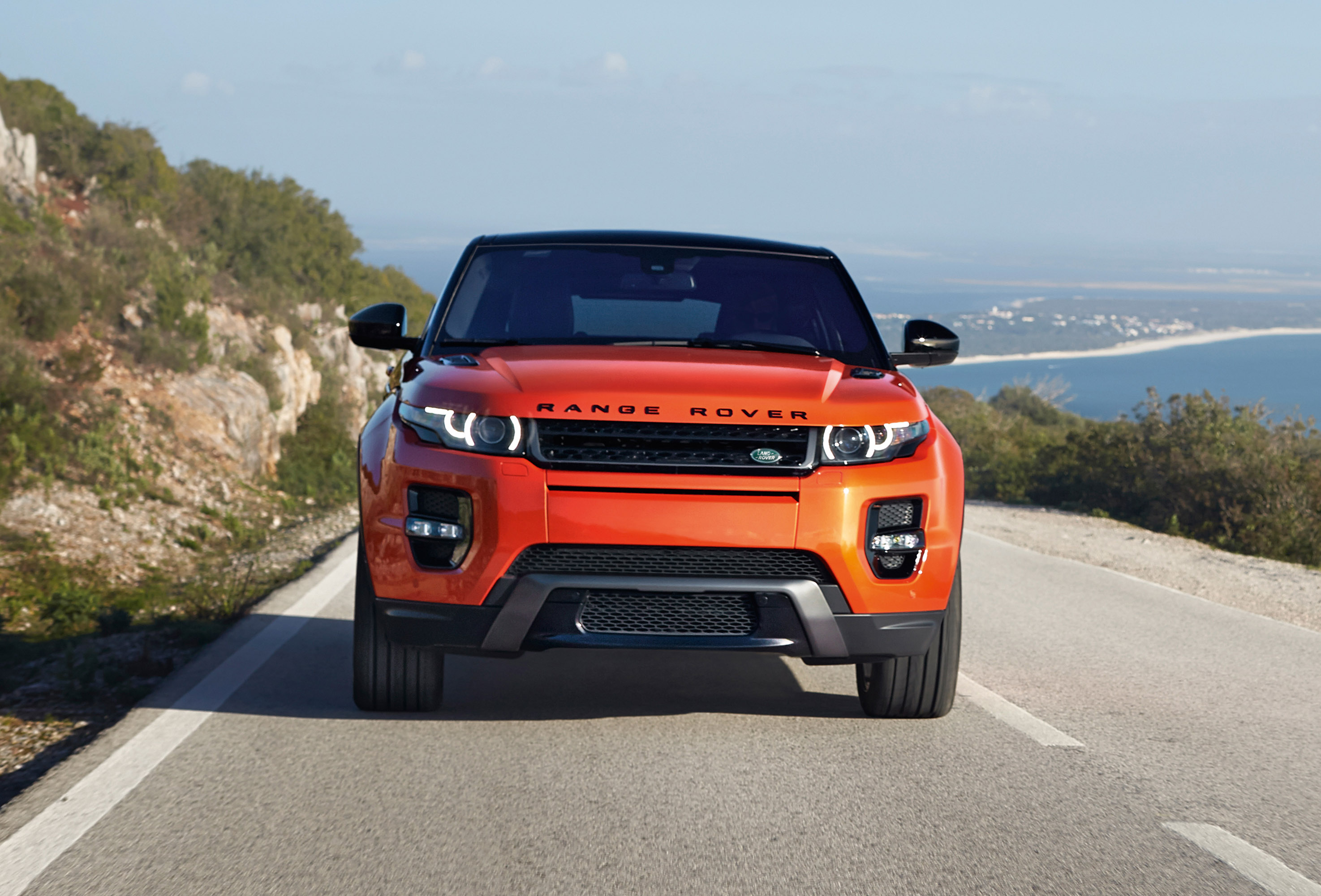 Range Rover Evoque Autobiography Dynamic photo #2