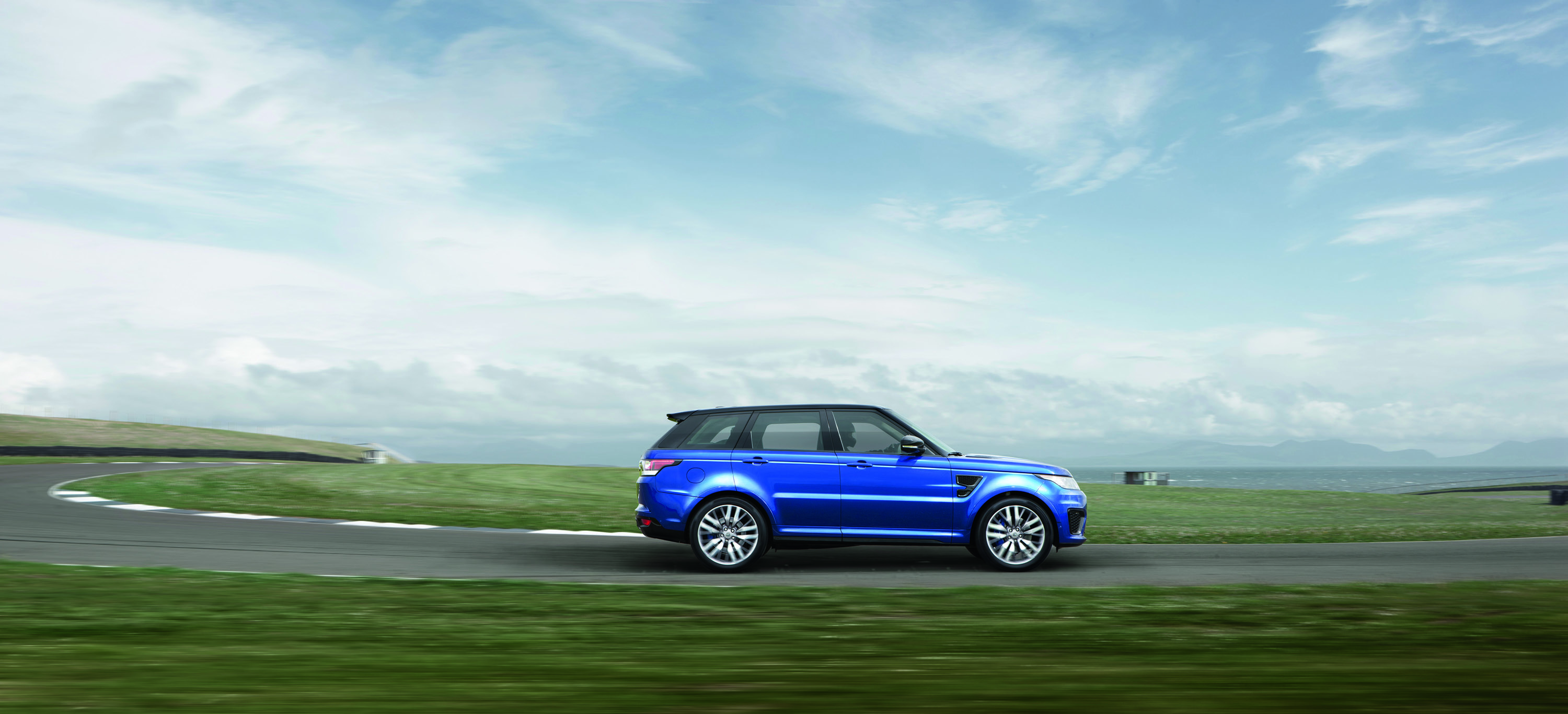 Range Rover Sport SVR photo #23