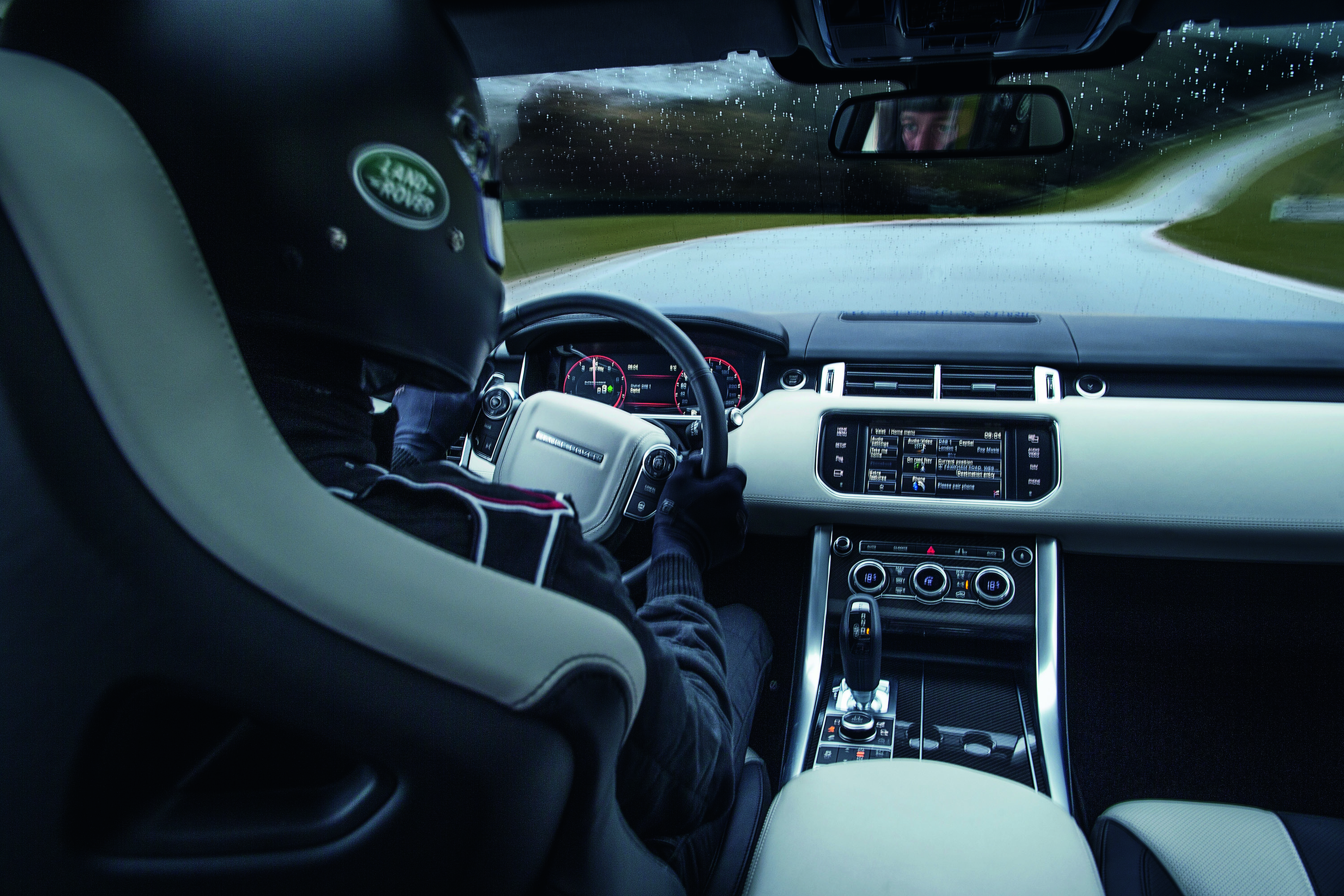 Range Rover Sport SVR photo #36