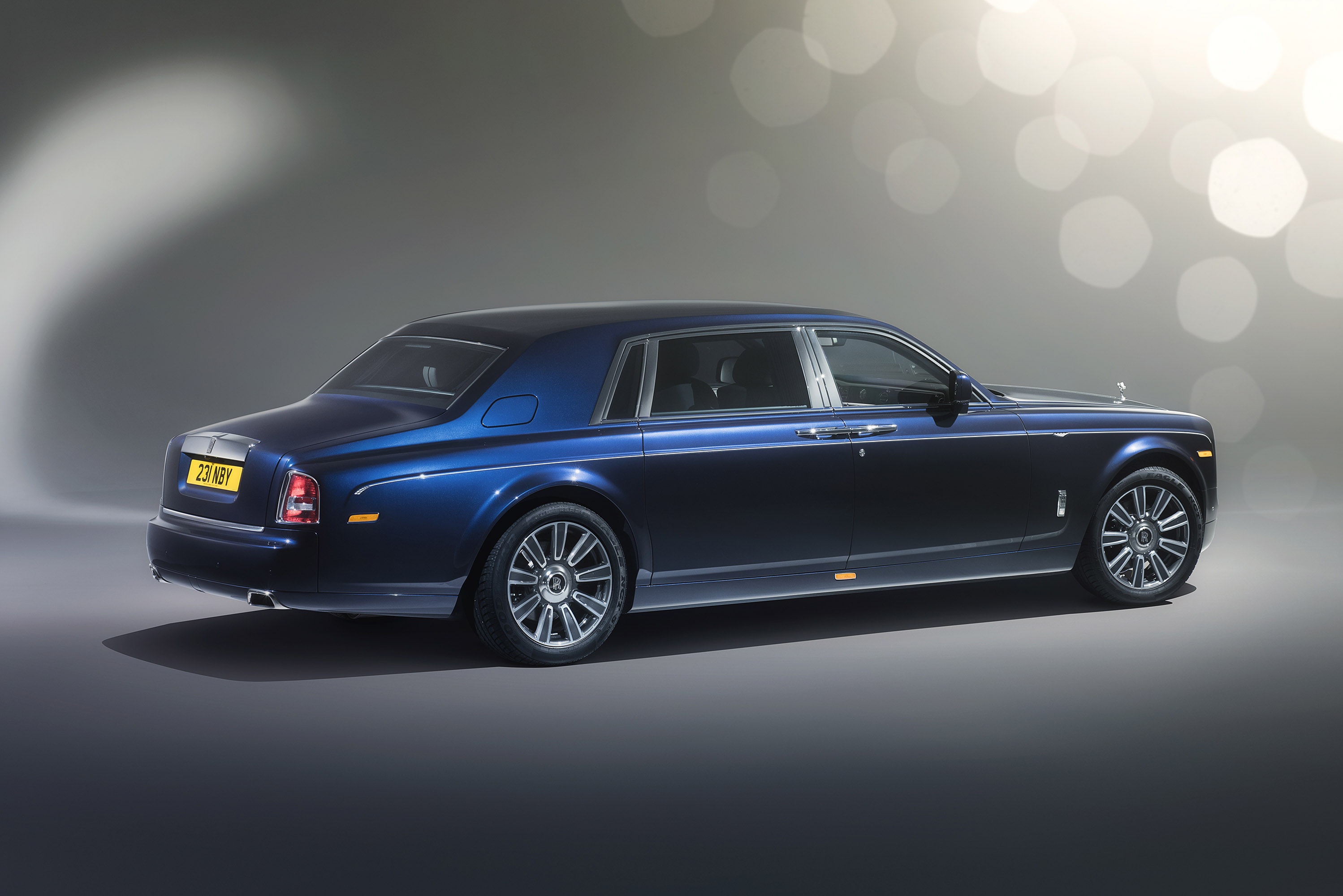 Rolls-Royce Phantom Limelight photo #2