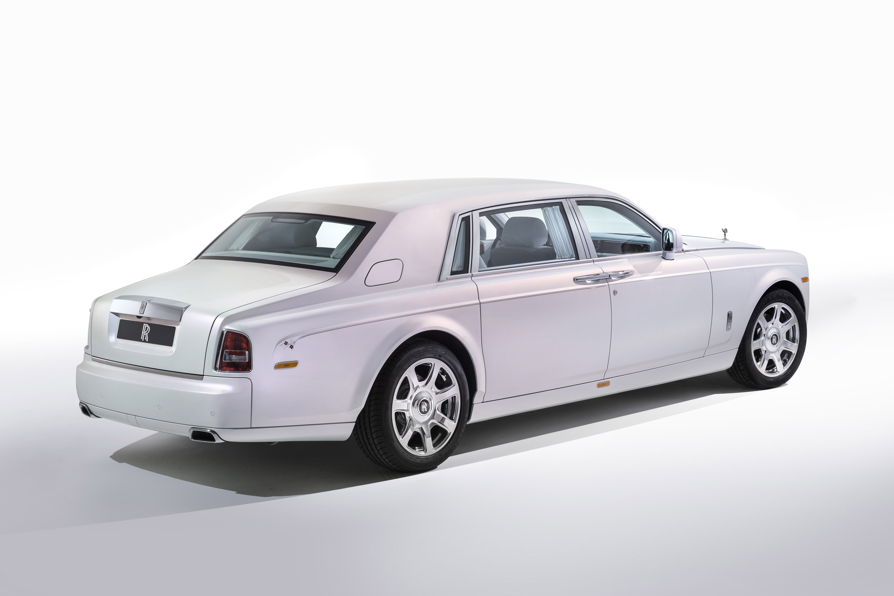 Rolls-Royce Phantom Serenity photo #2