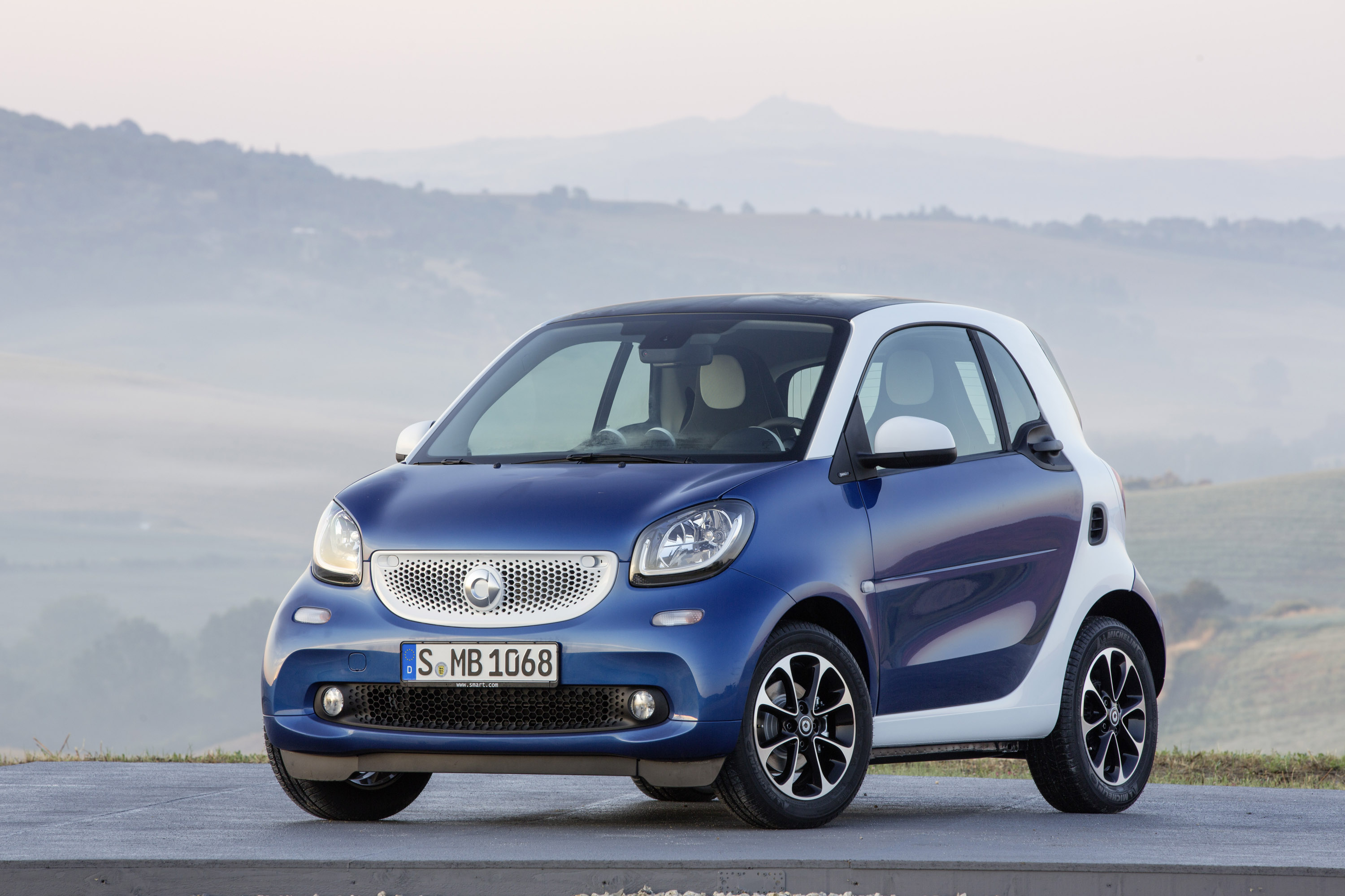 Smart Fortwo photo #1