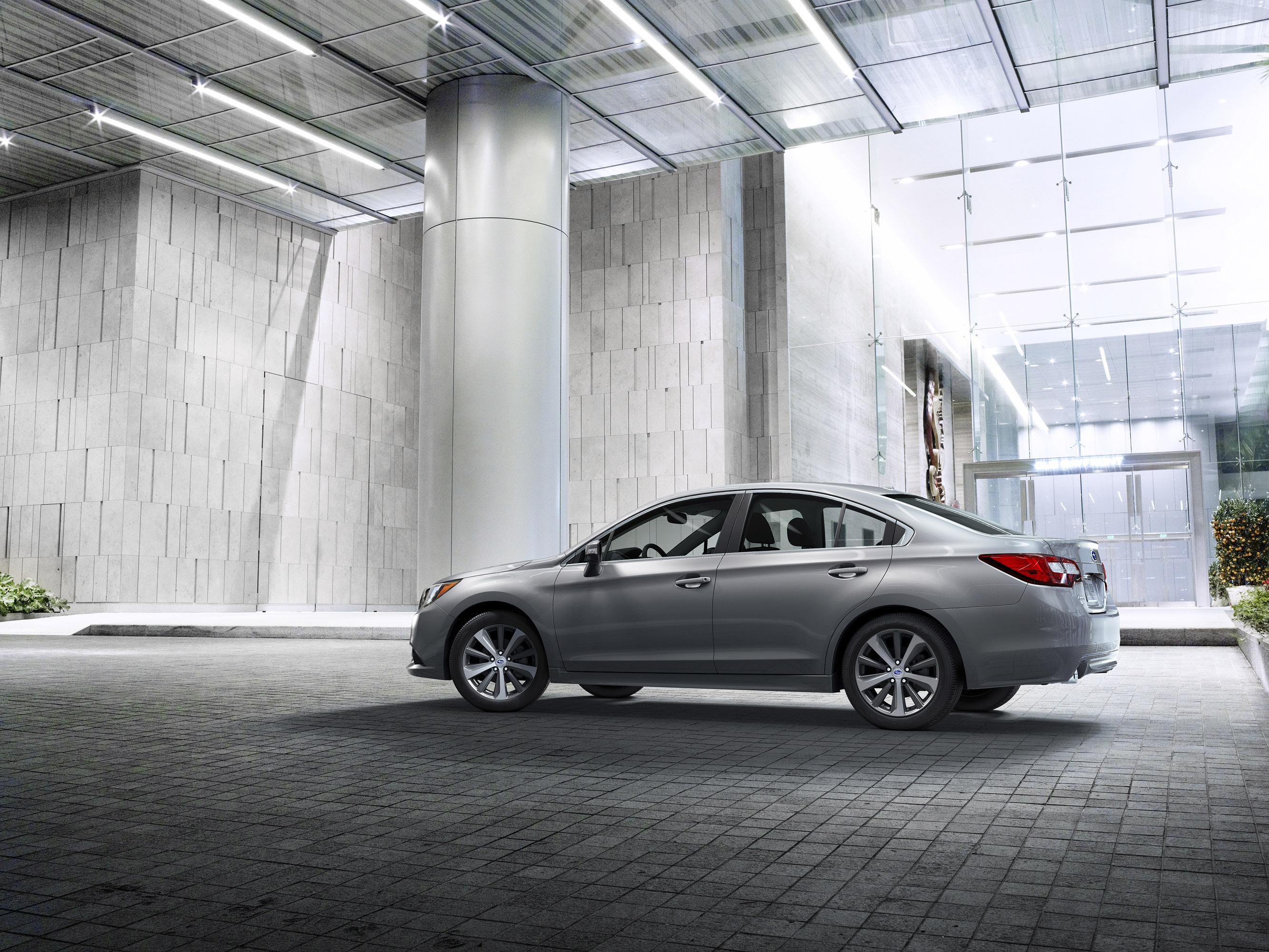 Subaru Legacy photo #23