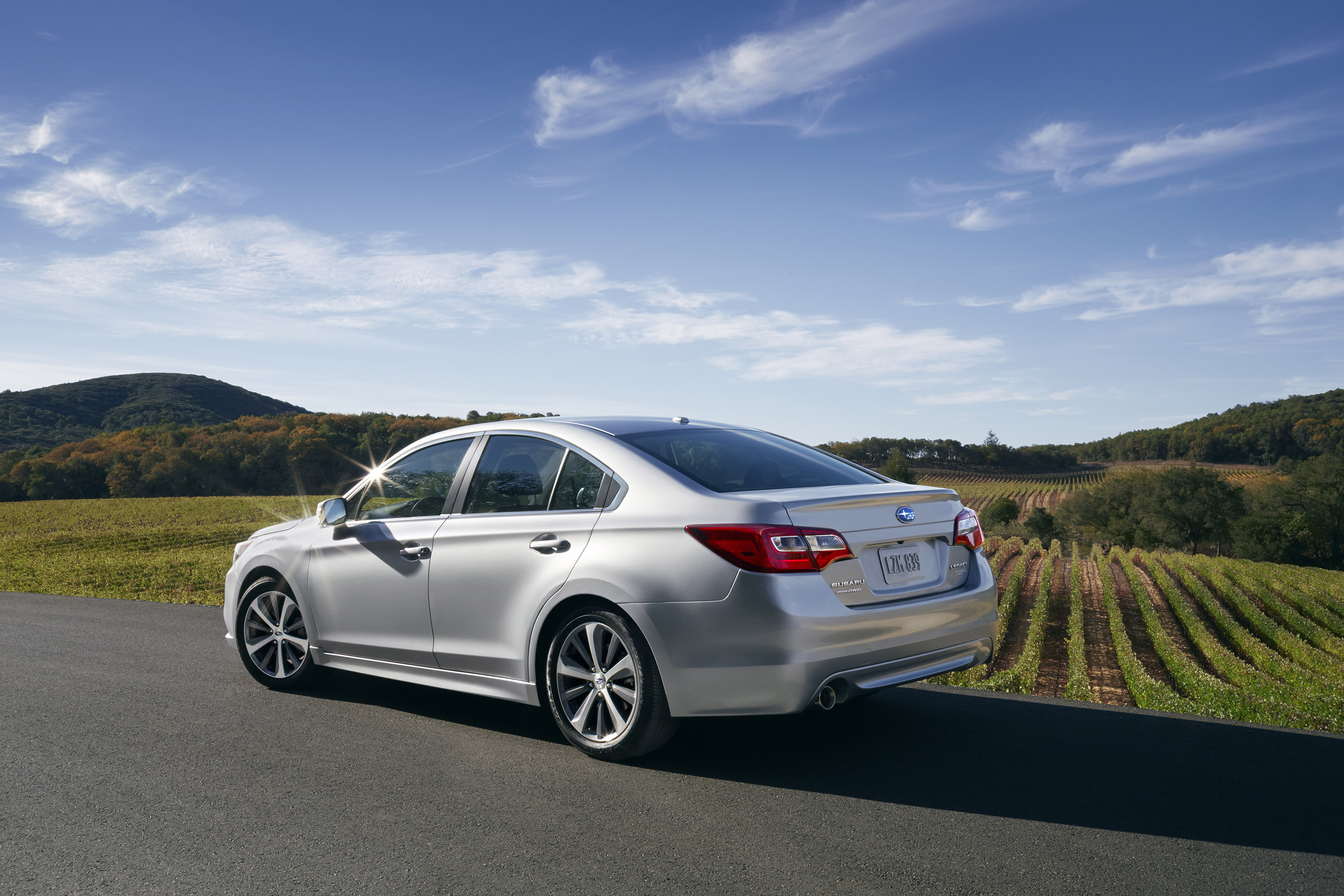 Subaru Legacy photo #25