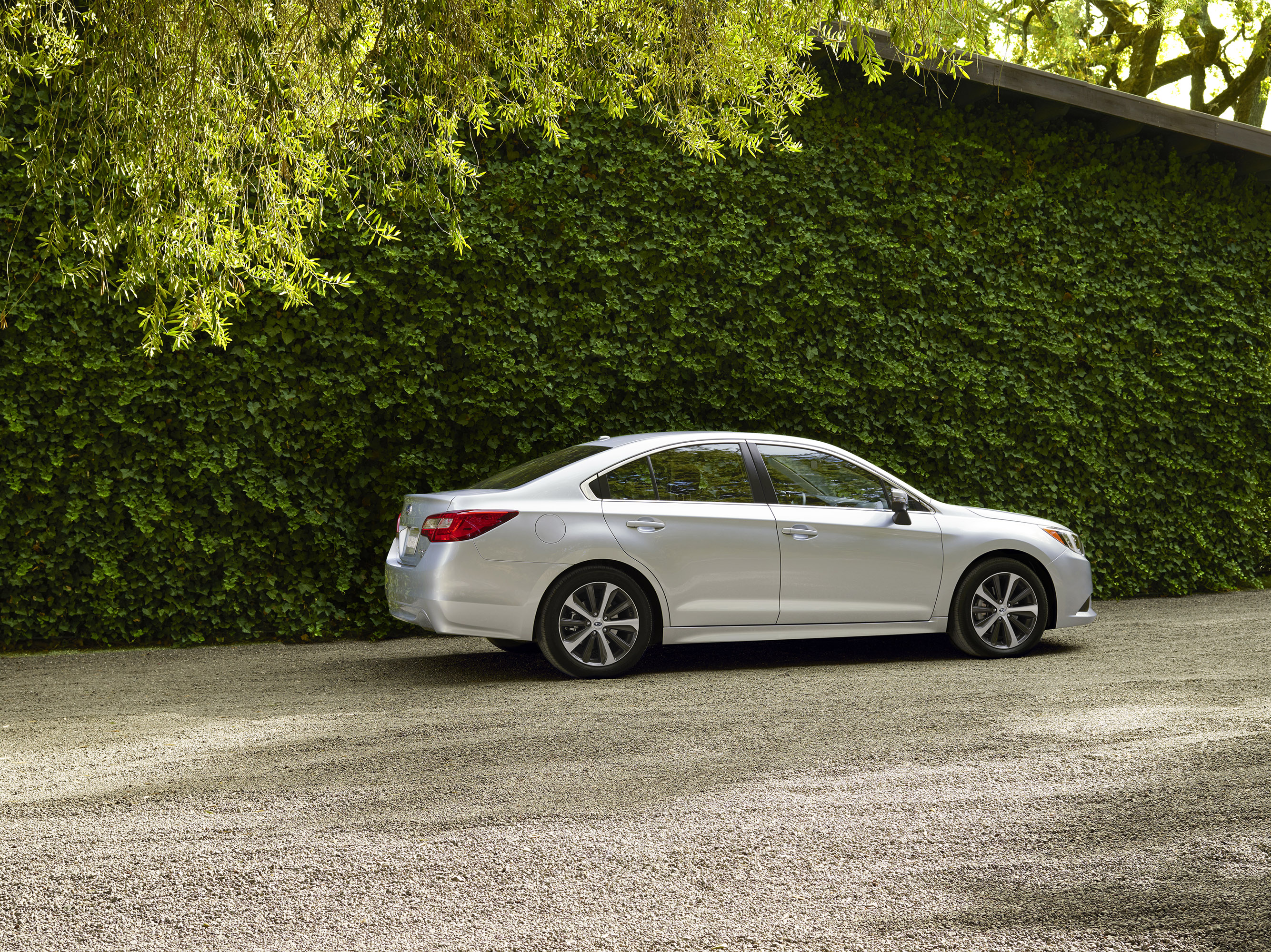 Subaru Legacy photo #27