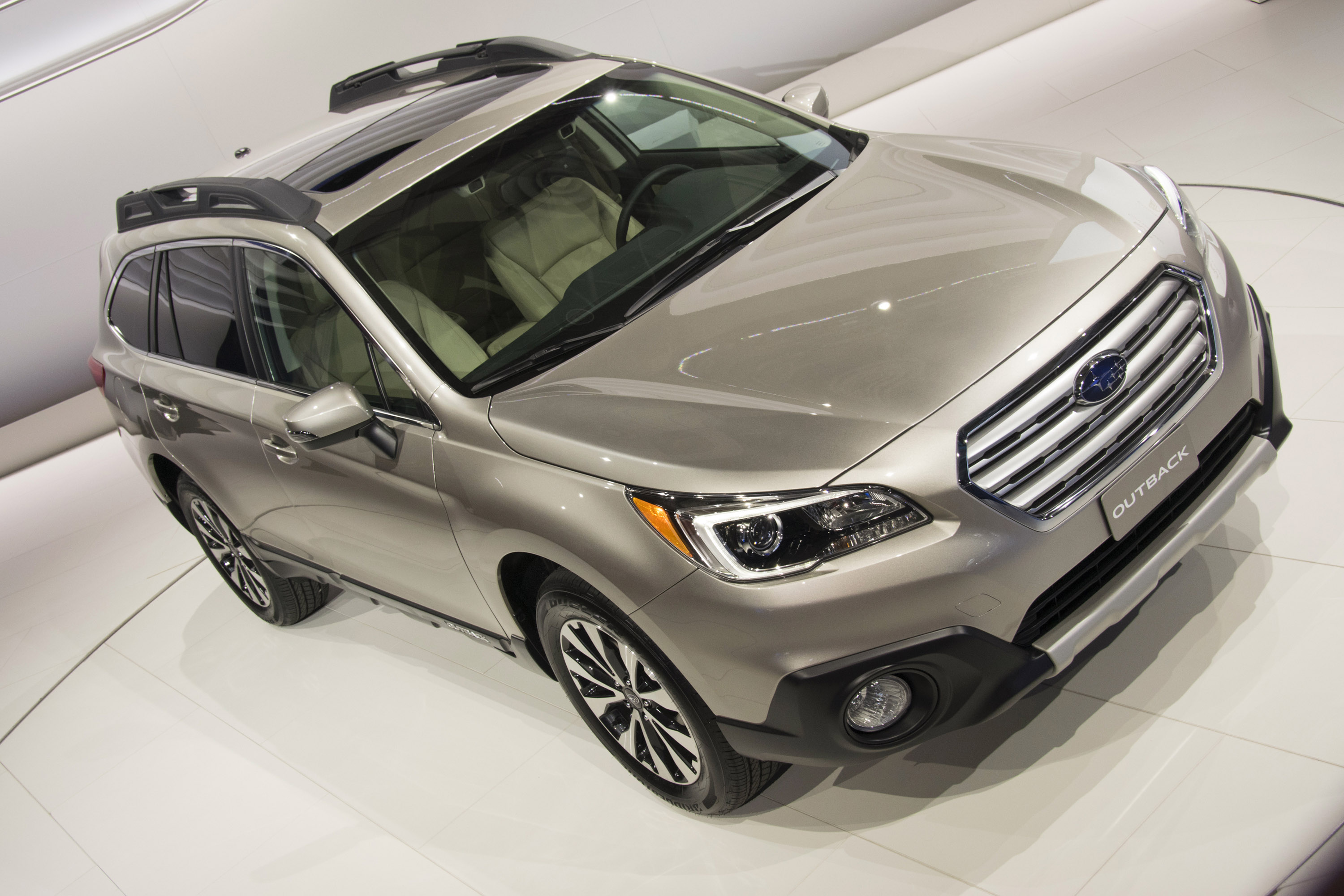 Subaru Outback photo #17
