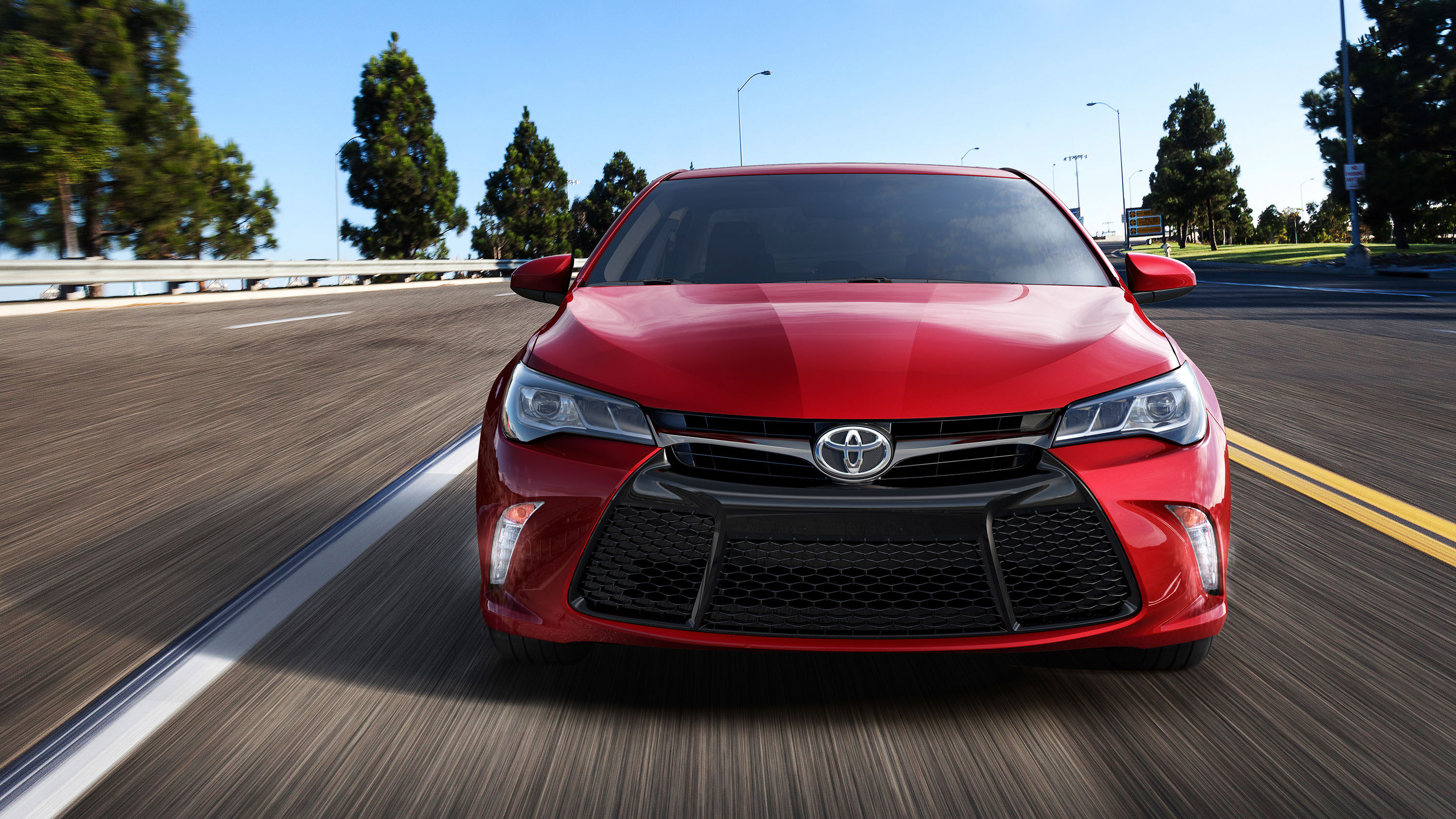 2015 Toyota Camry - HD Pictures @ carsinvasion.com