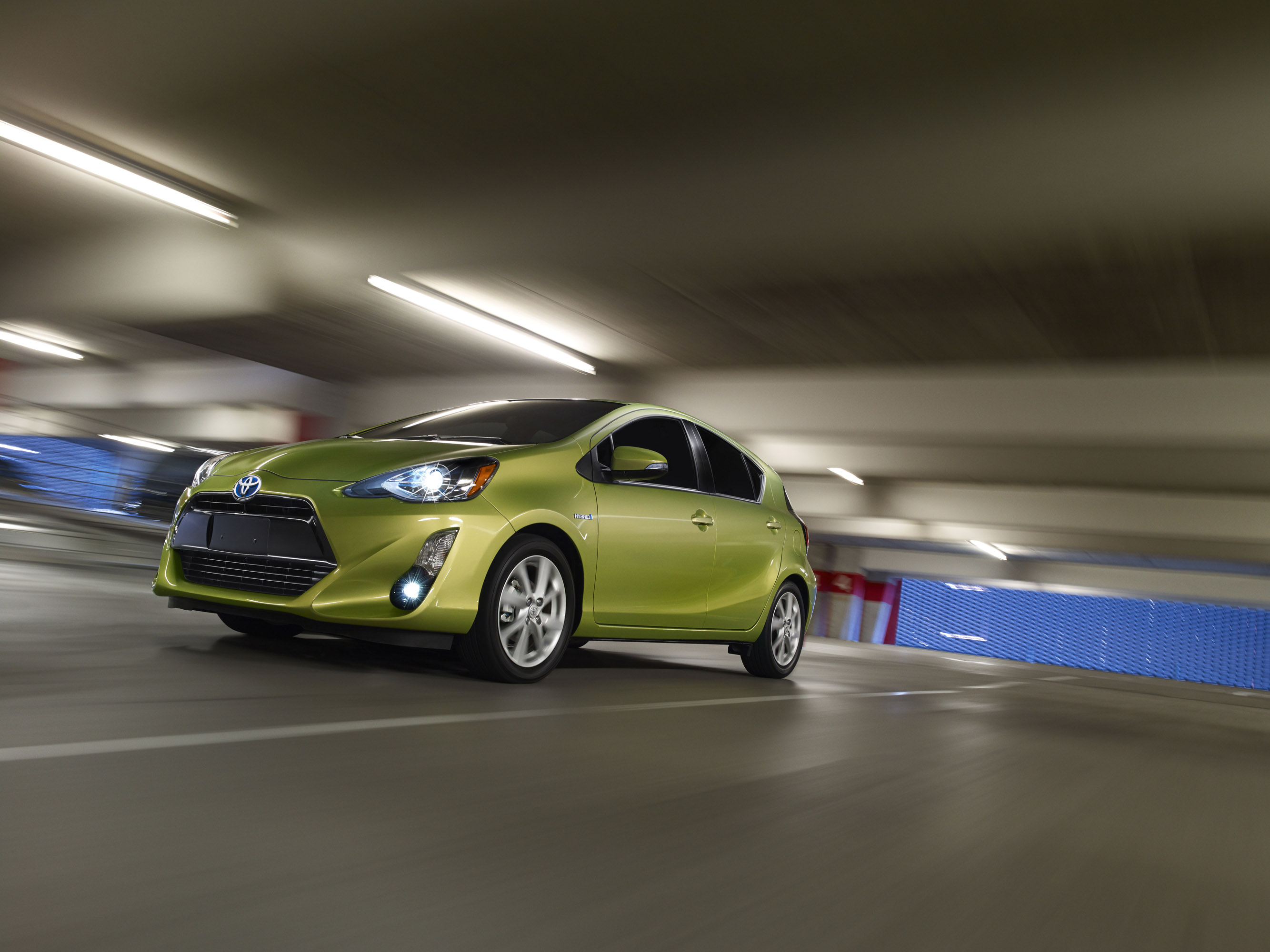 Toyota Prius c photo #1