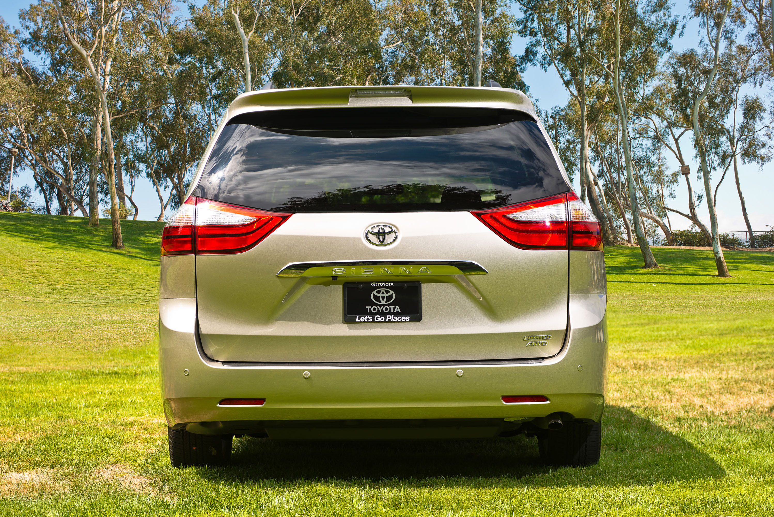 Toyota Sienna photo #17