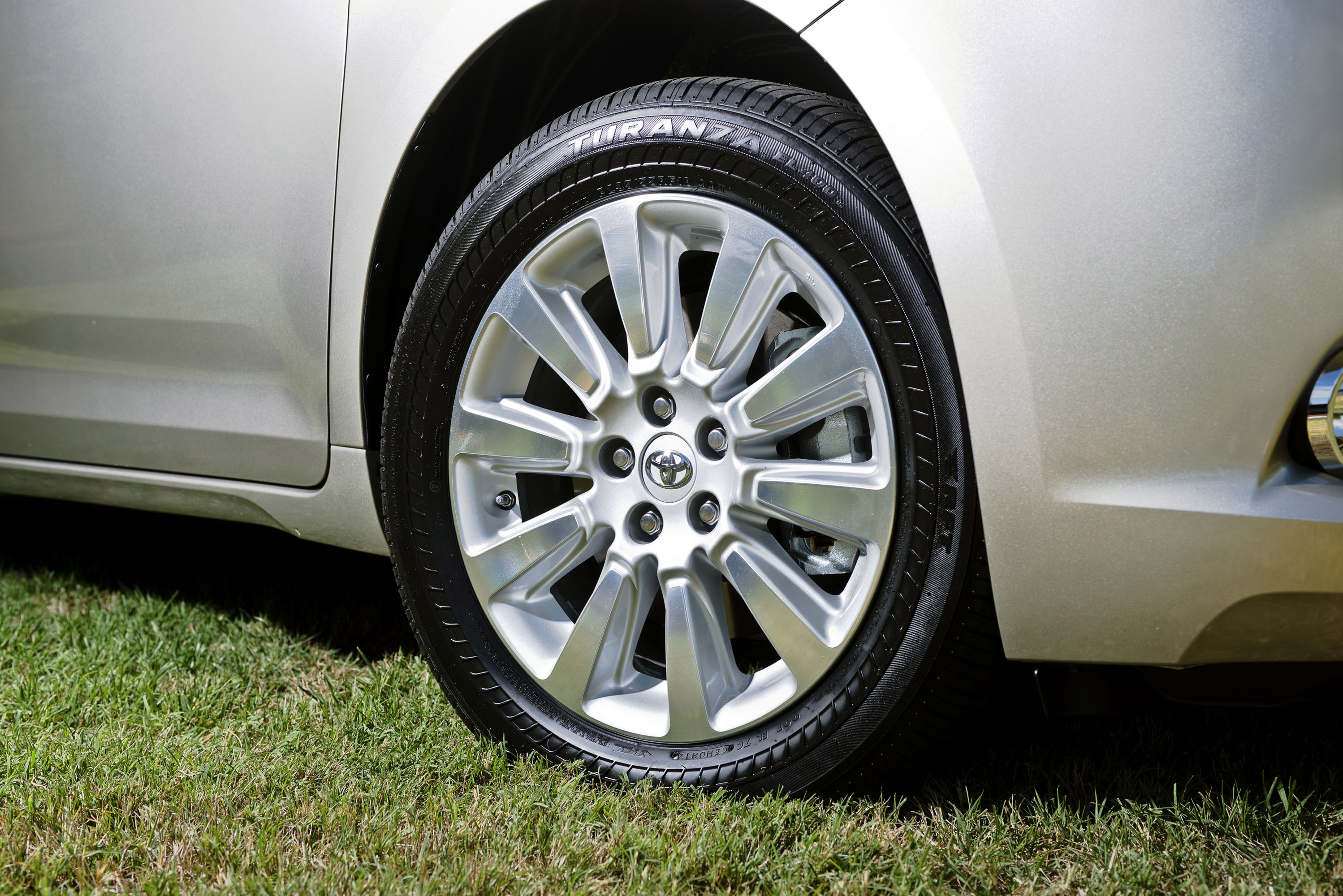 Toyota Sienna photo #27