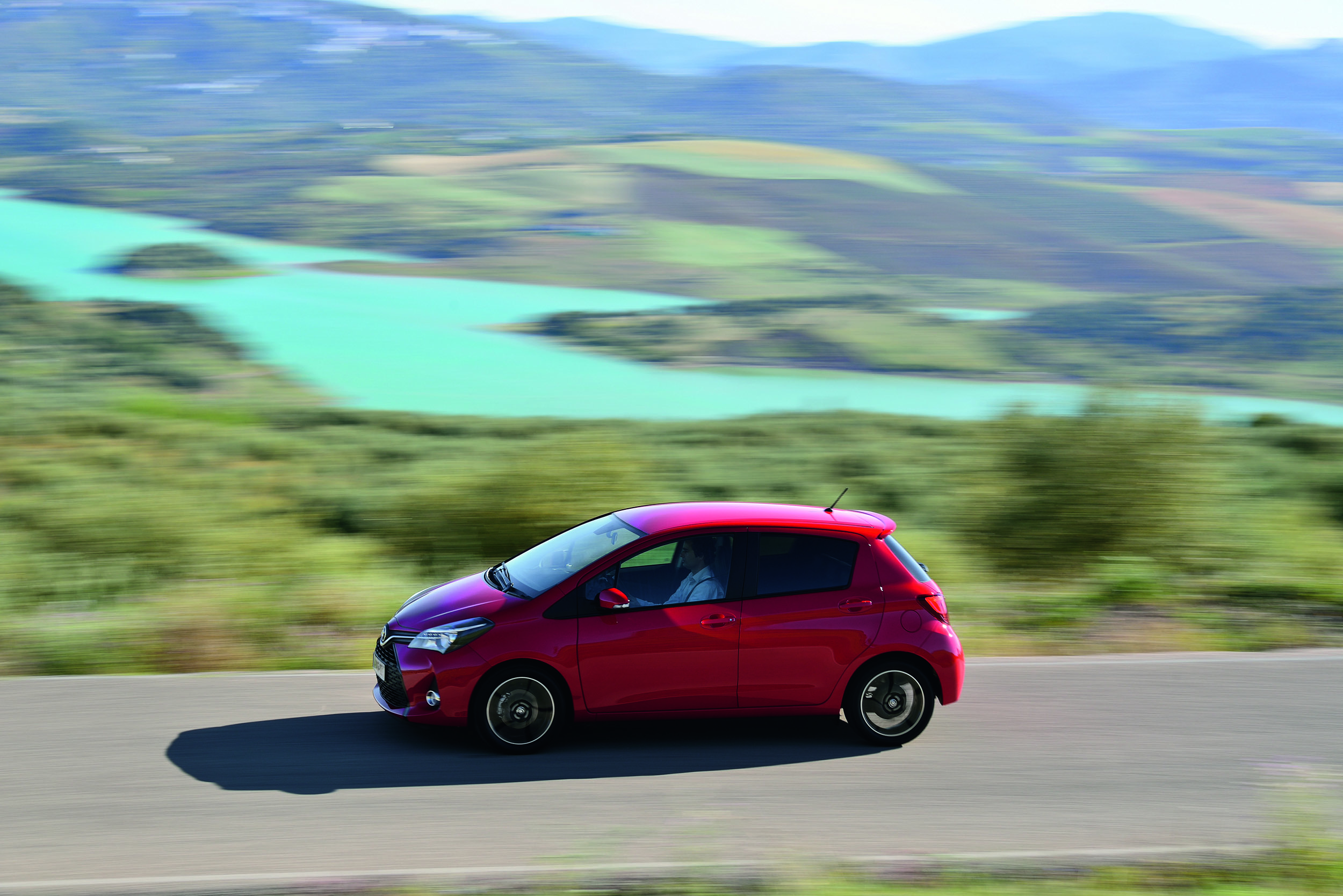 Toyota Yaris photo #16