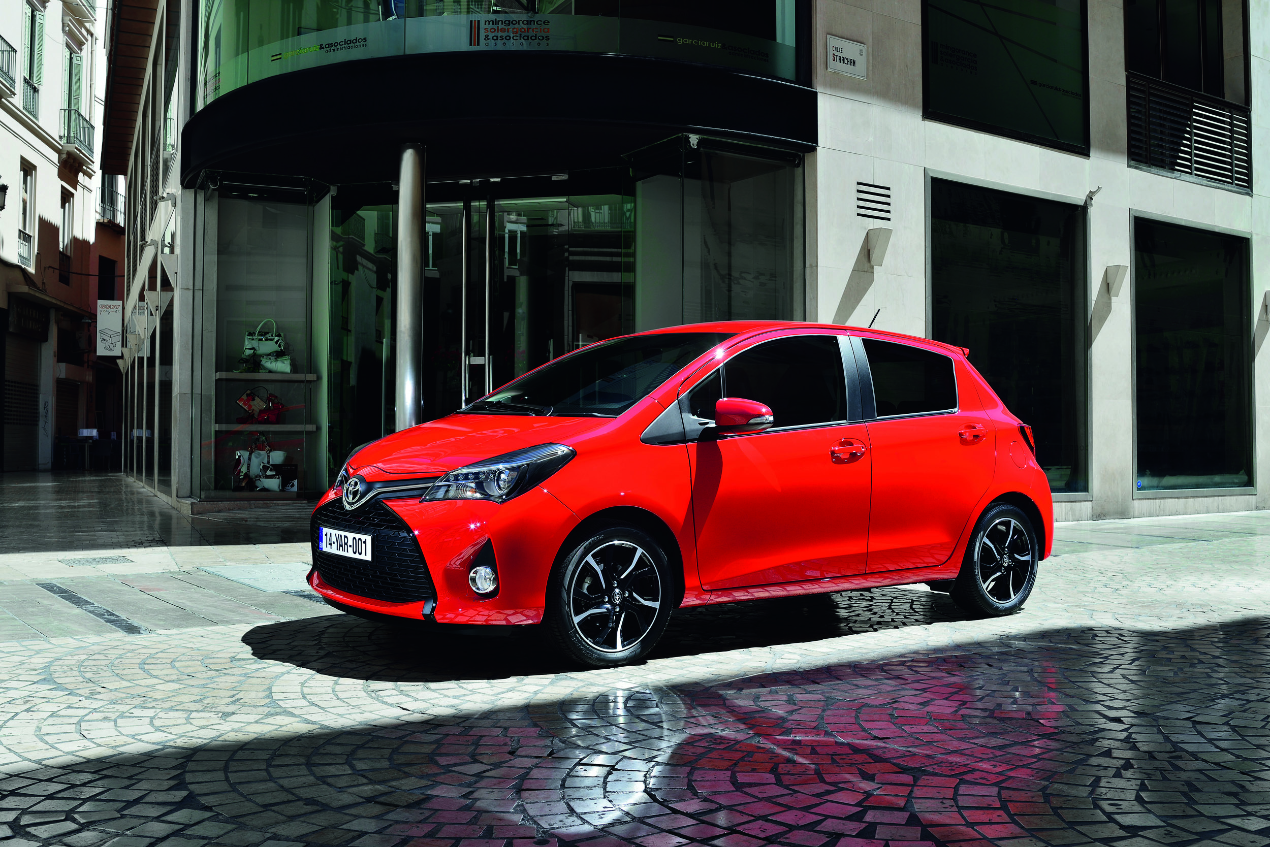 Toyota Yaris photo #25