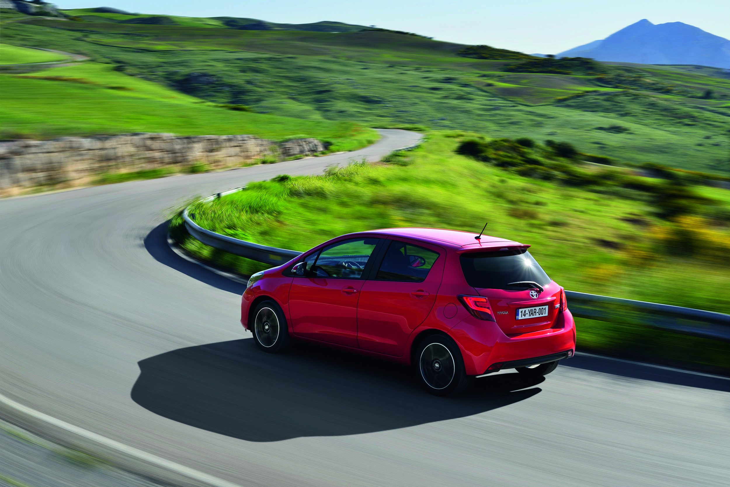 Toyota Yaris photo #37