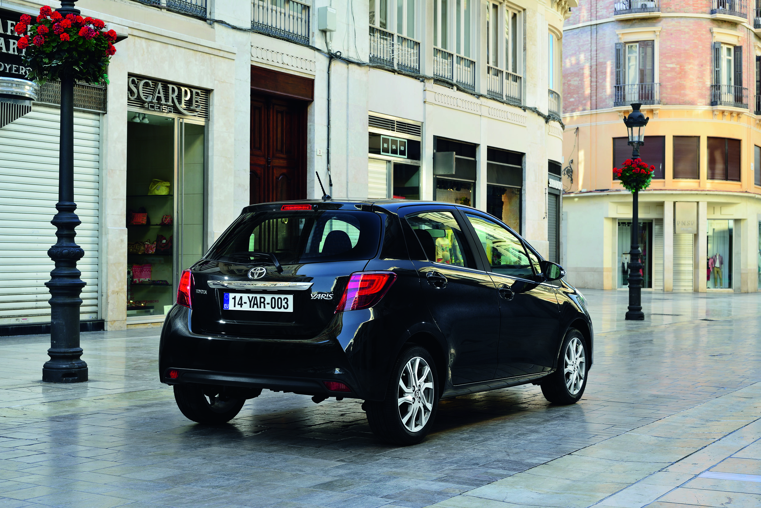 Toyota Yaris photo #40