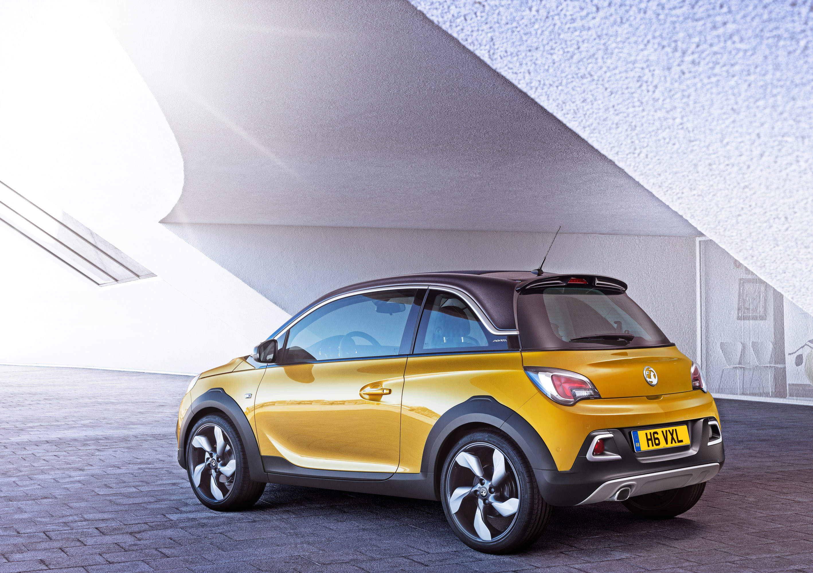 Vauxhall Adam Rocks photo #6