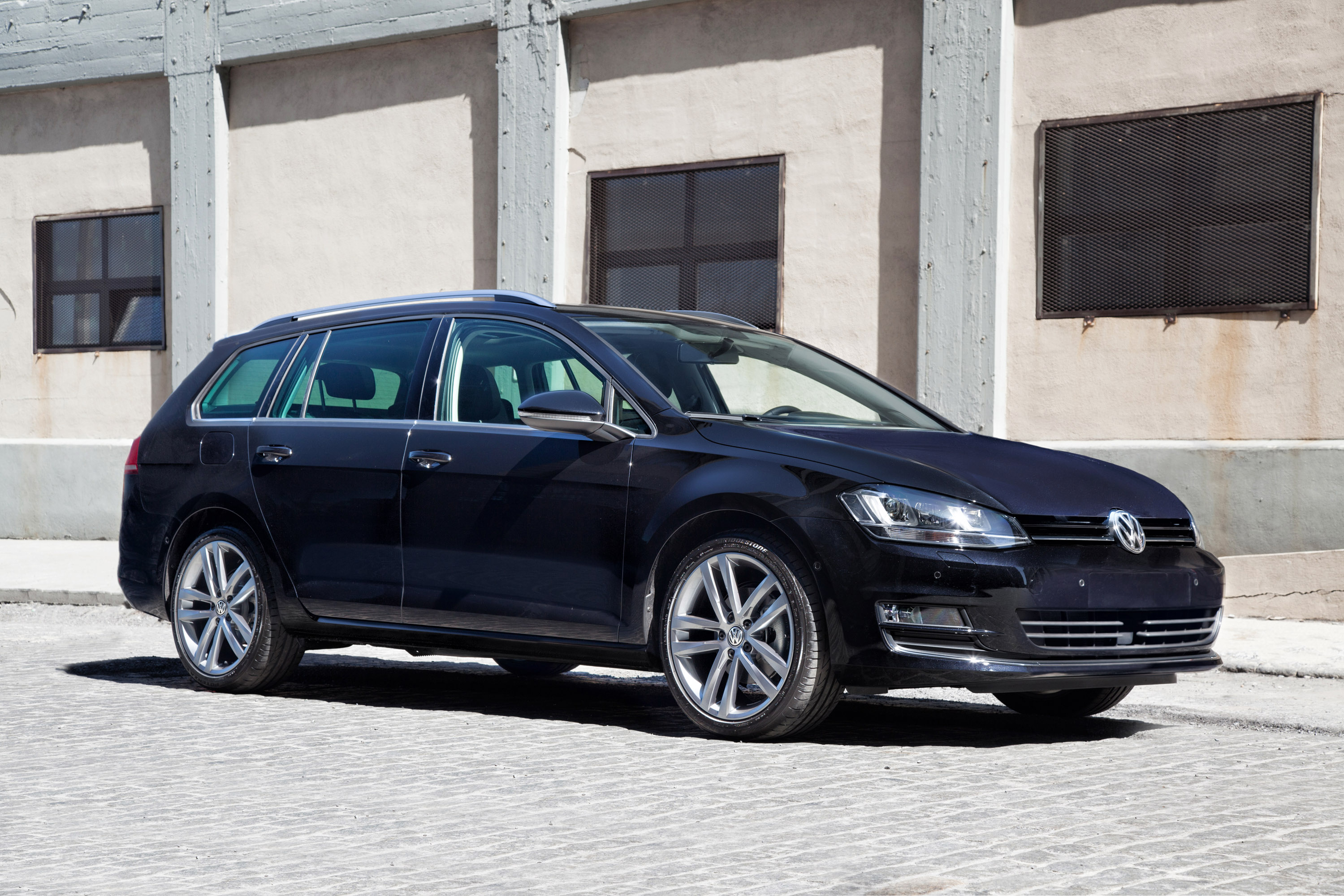 Volkswagen Golf SportWagen 4MOTION photo #1