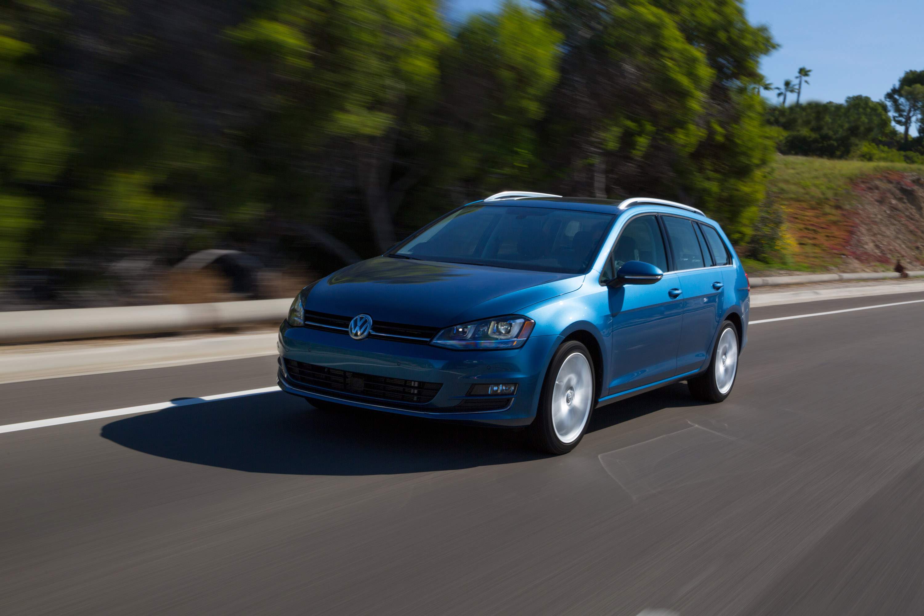 Volkswagen Golf SportWagen photo #3