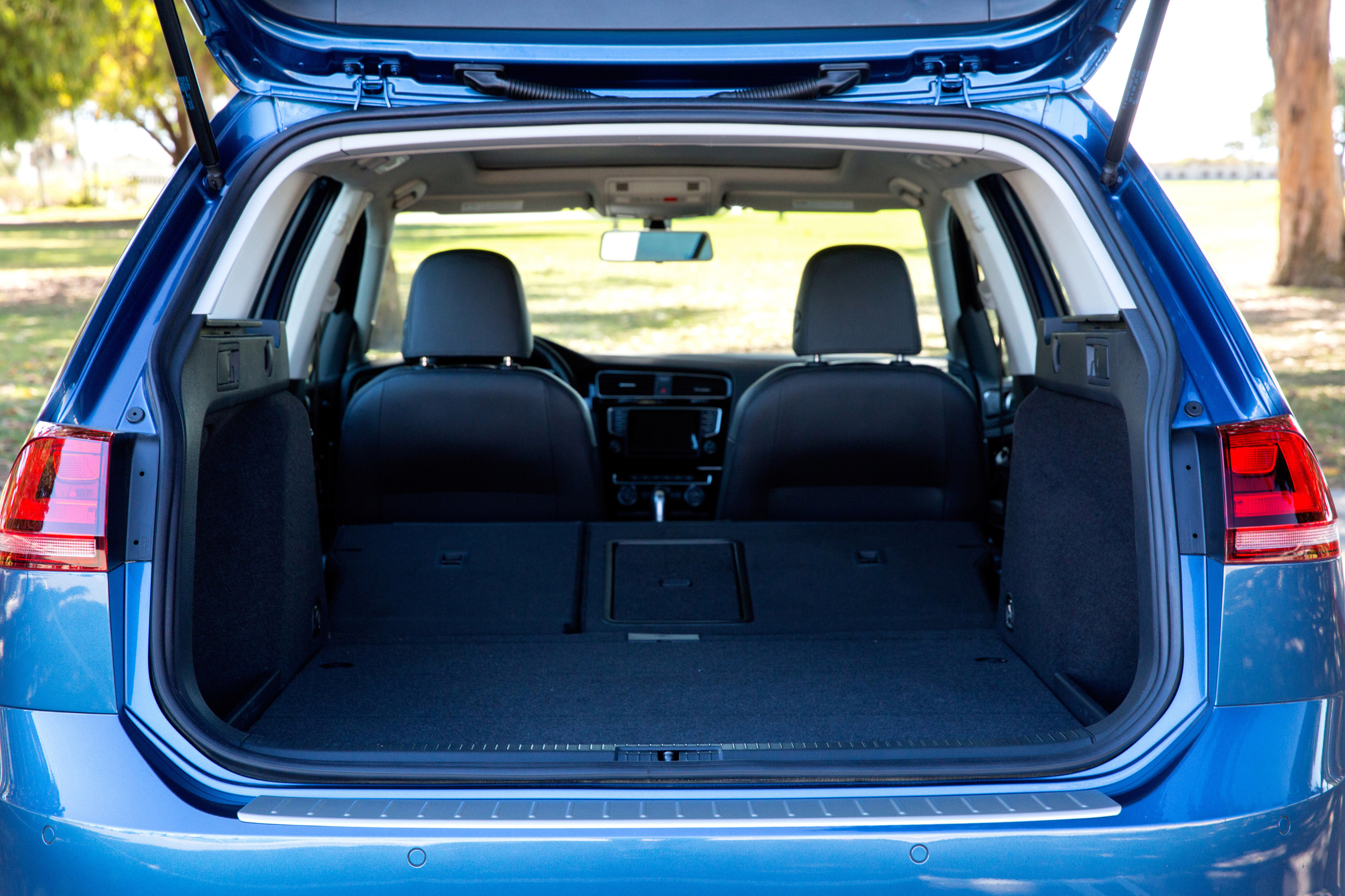 Volkswagen Golf SportWagen photo #41