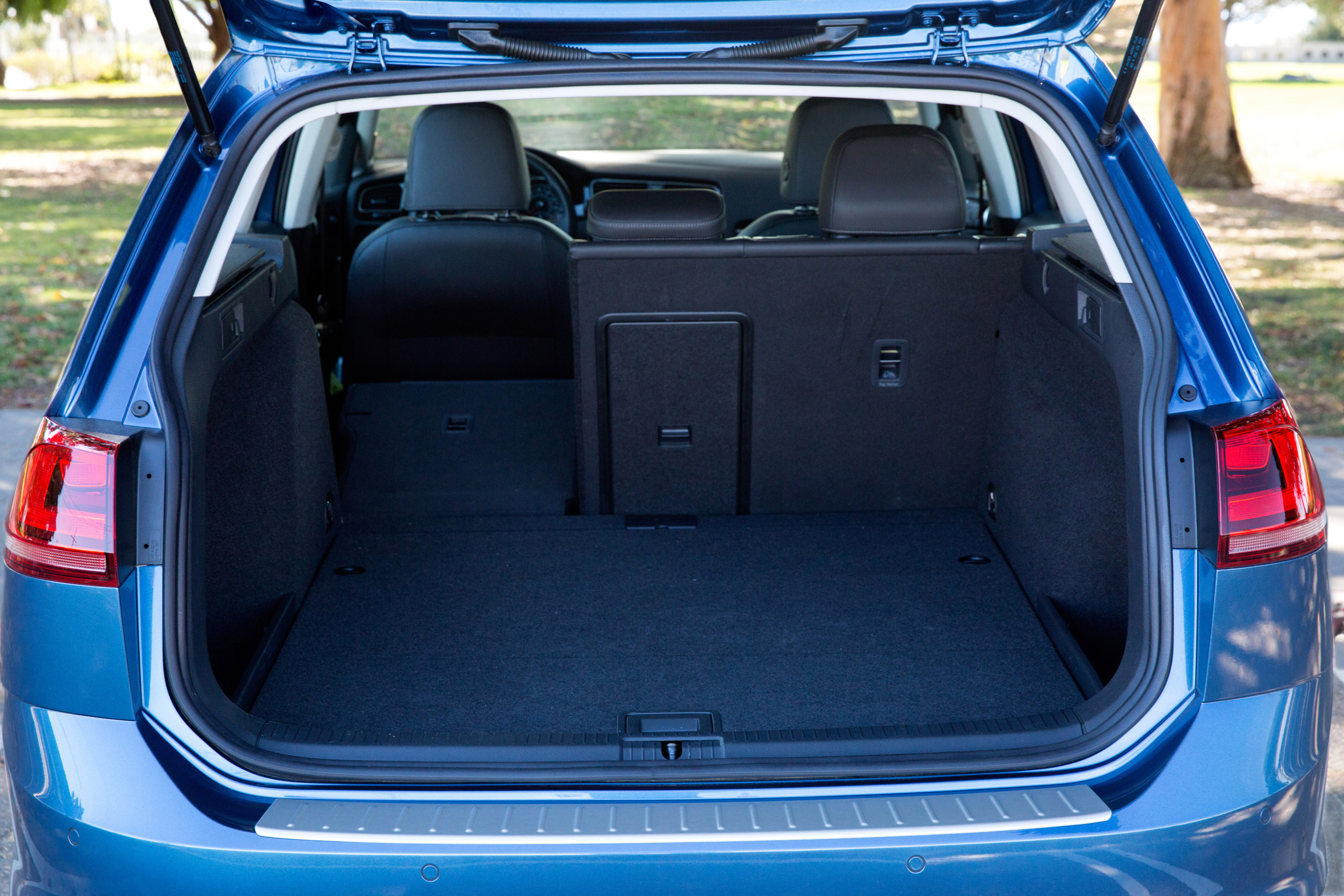 Volkswagen Golf SportWagen photo #42