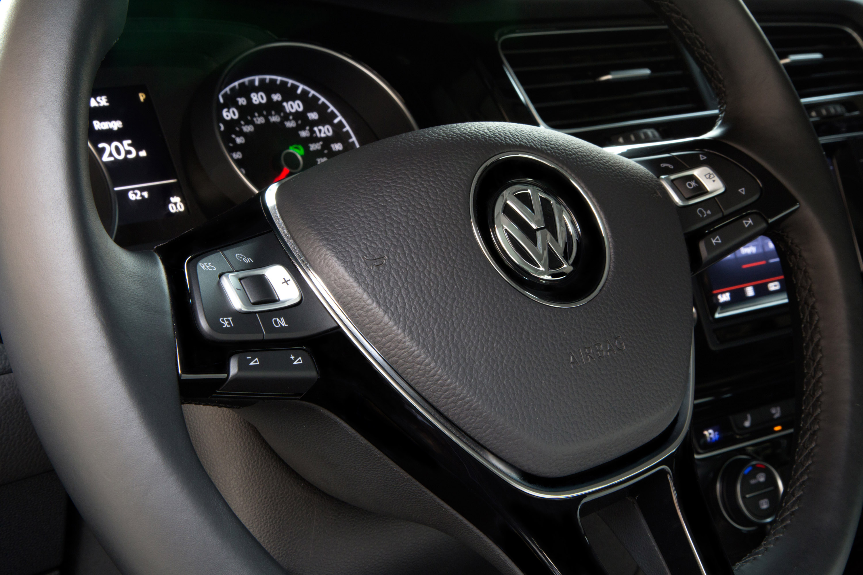 Volkswagen Golf SportWagen photo #60