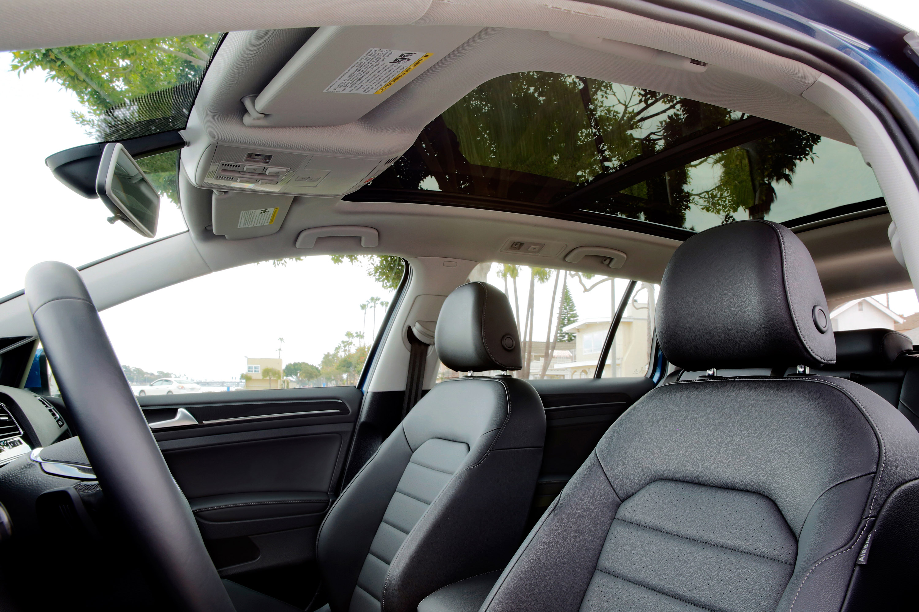 Volkswagen Golf SportWagen photo #64