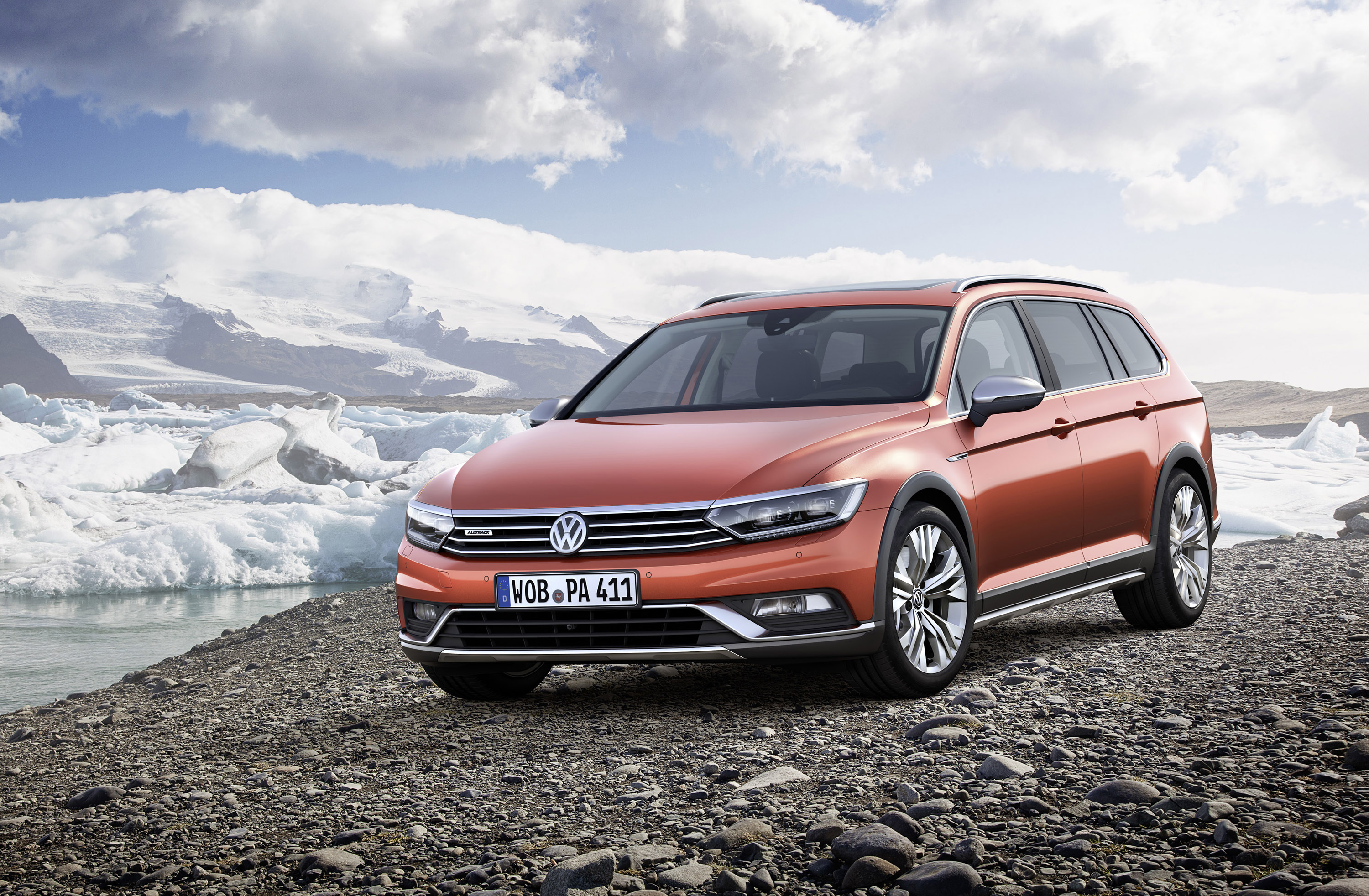 Volkswagen Passat Alltrack photo #1