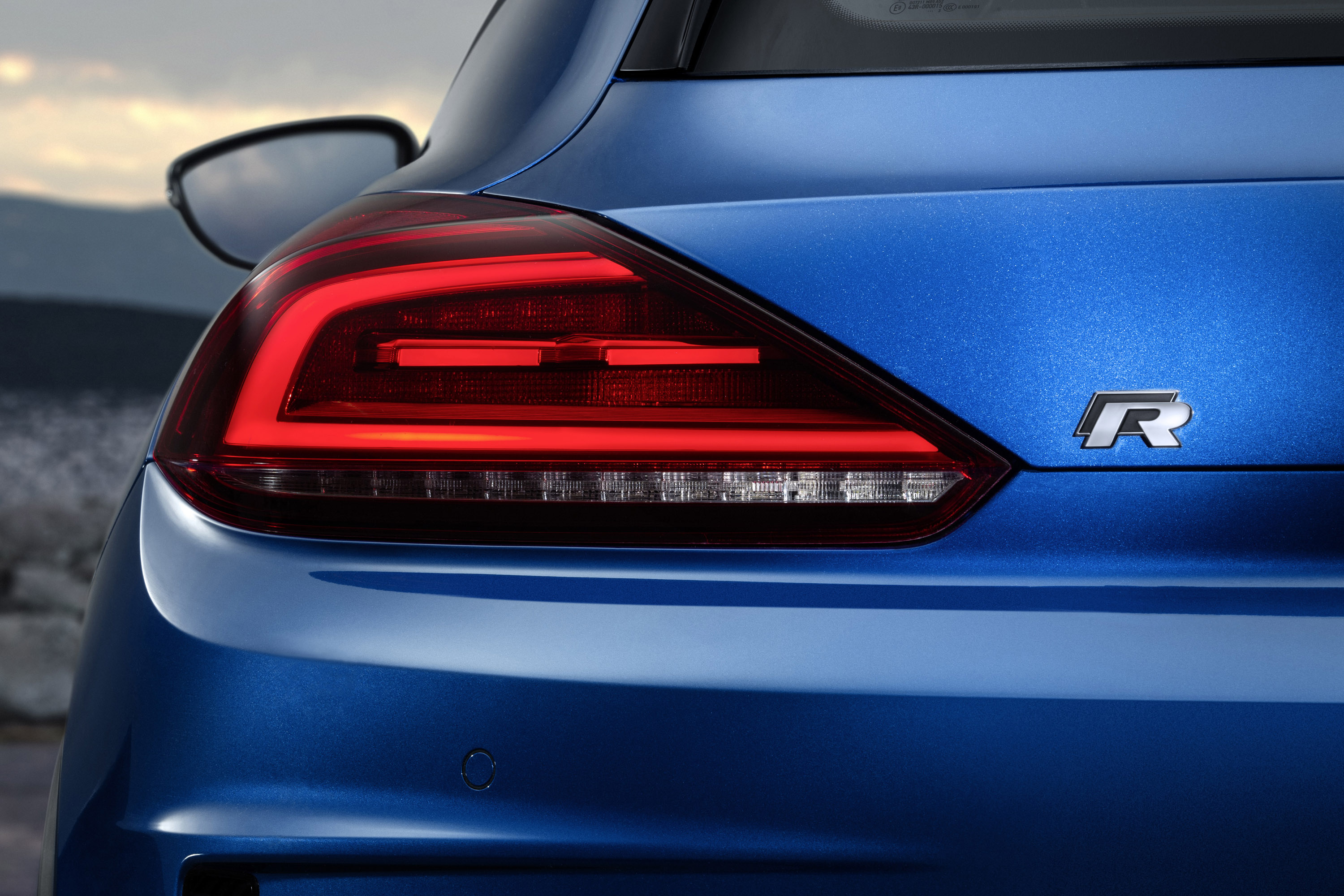 Volkswagen Scirocco R photo #15