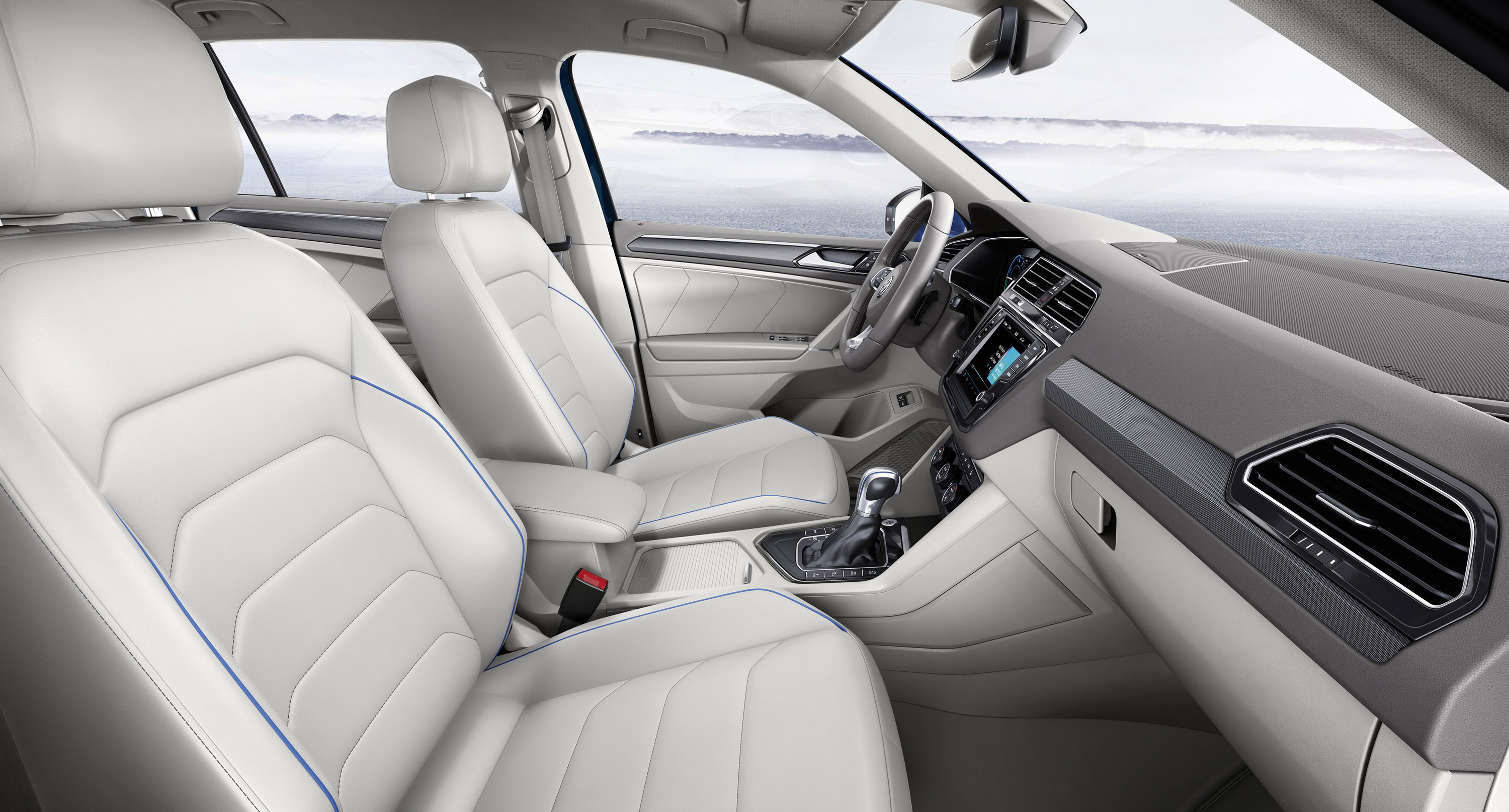 Volkswagen Tiguan GTE Concept photo #22